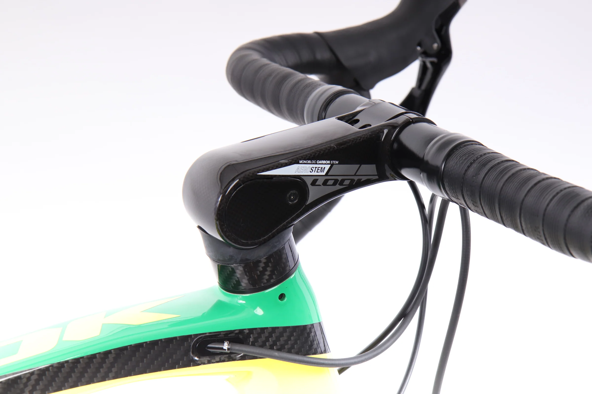 2013 Look 695 Flag Edition Brazil Premium Collection  Road Bike - Large - Image 11