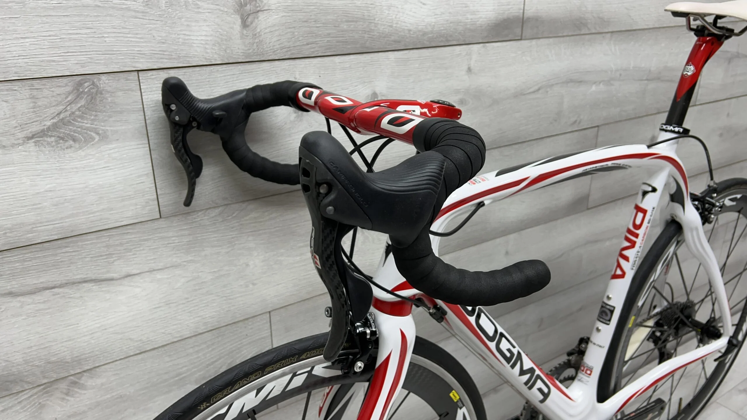 2012 Pinarello Dogma 60.1 Road Bike - 56cm - Image 10