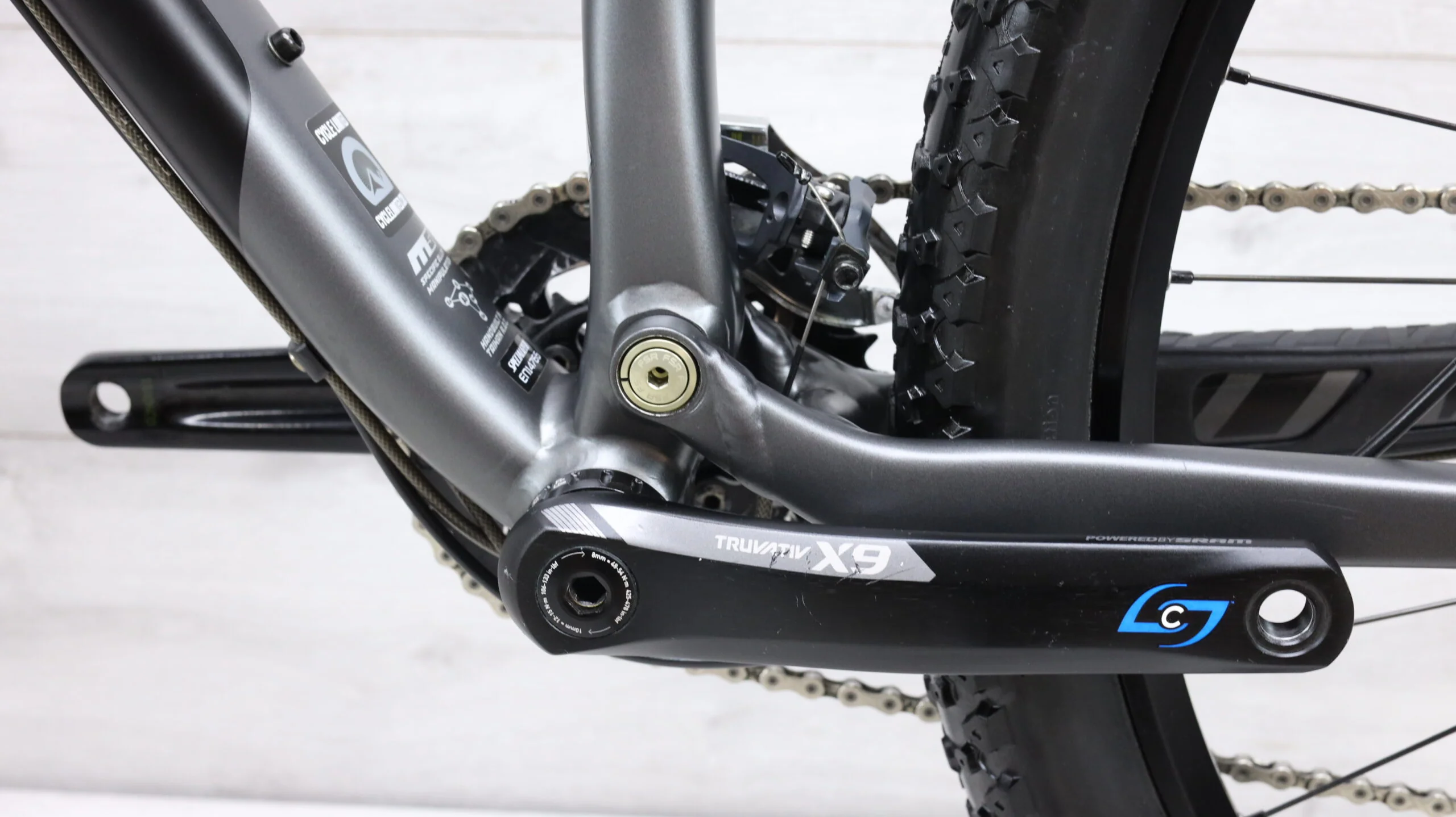 2012 Specialized Epic Comp 29er Mountain Bike - Large - Image 6