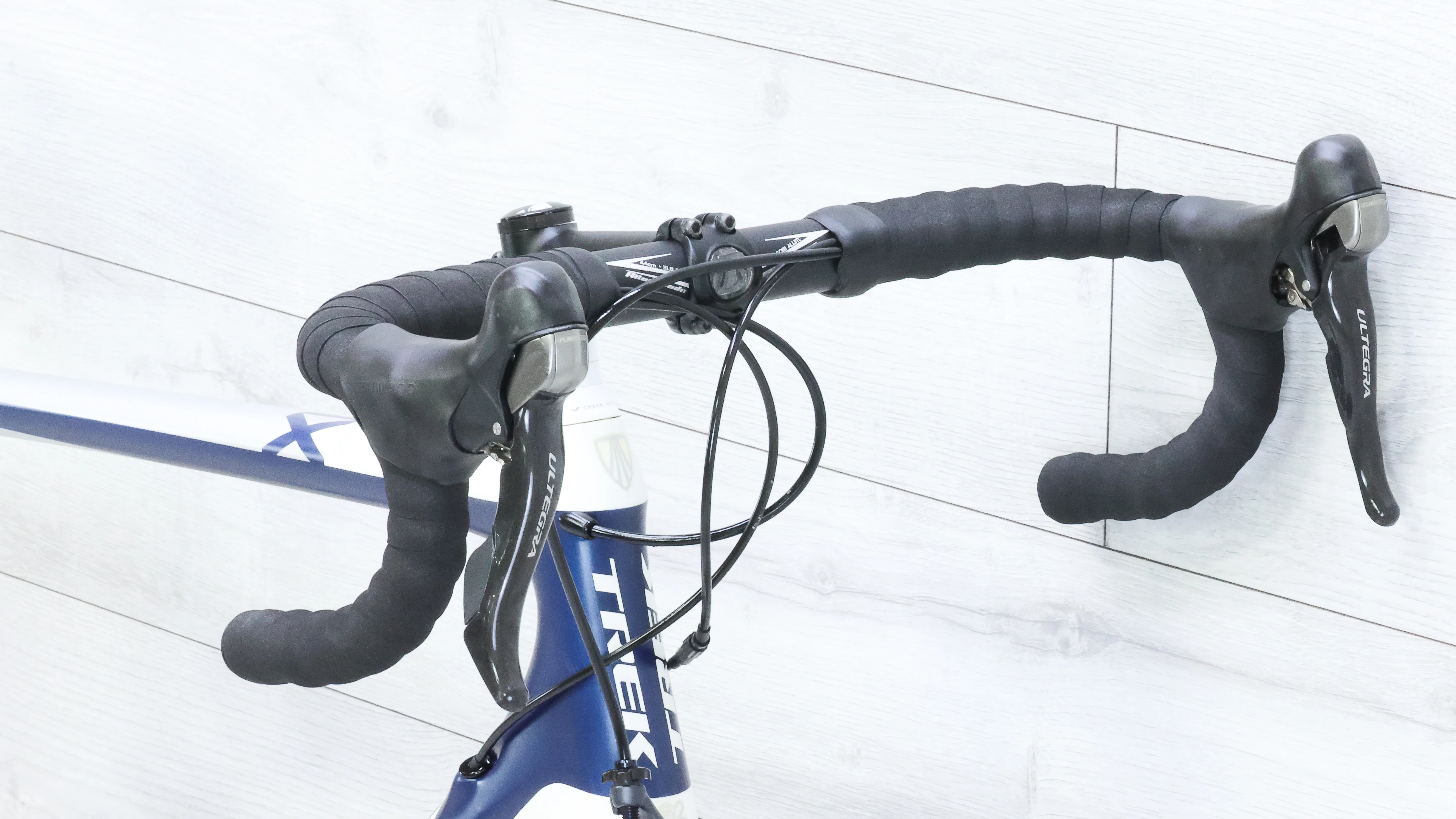 Trek Madone 5.9 Road Bike - 2012, 58cm - Image 10