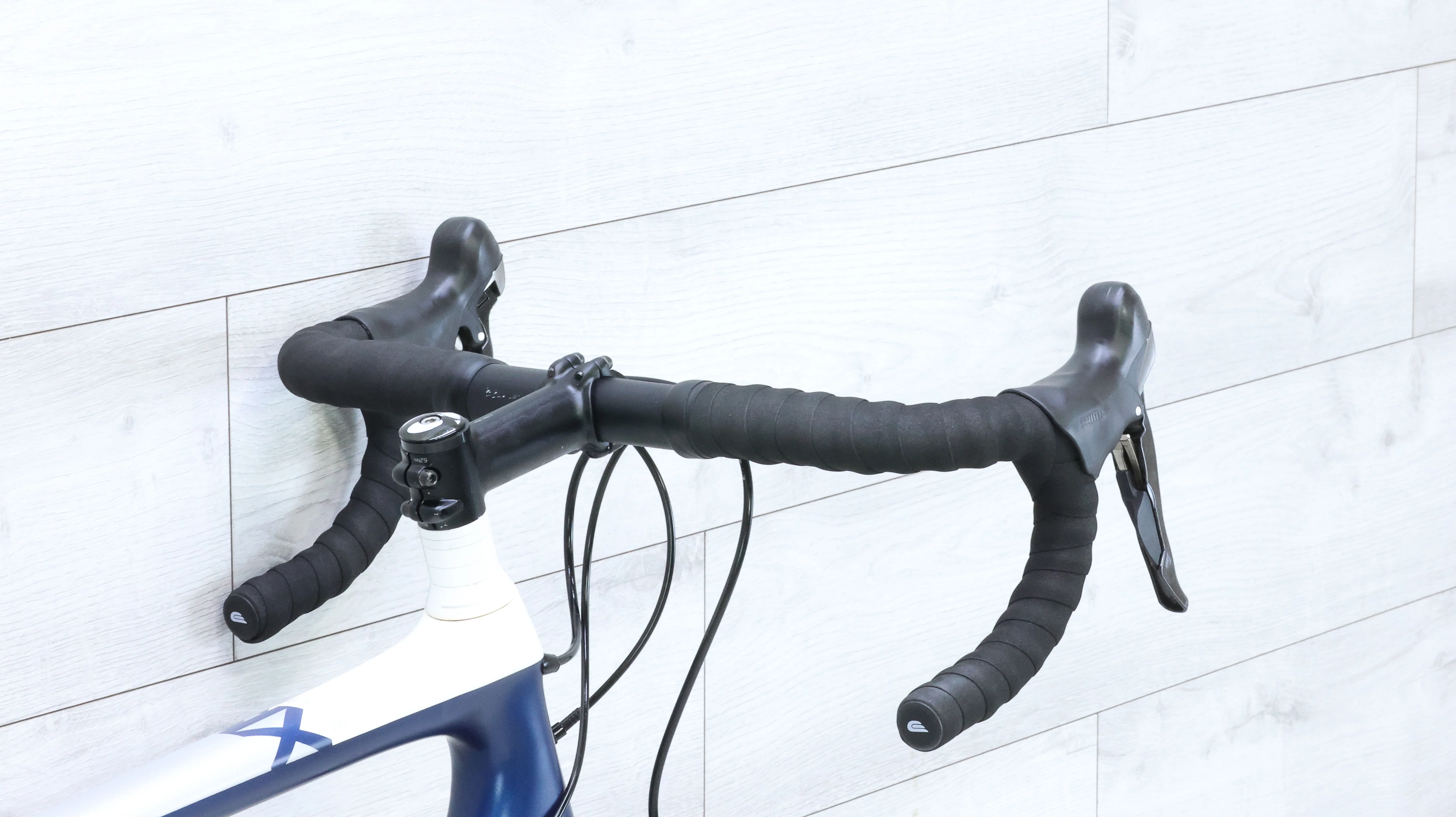 Trek Madone 5.9 Road Bike - 2012, 58cm - Image 8