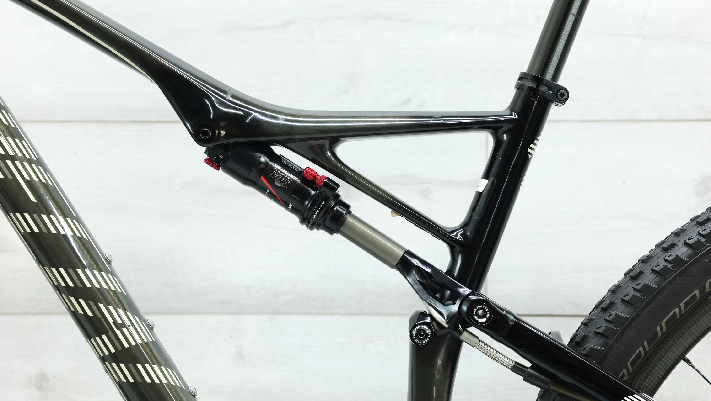 2014 Specialized Epic Marathon Carbon 29 Mountain Bike - Large - Image 10