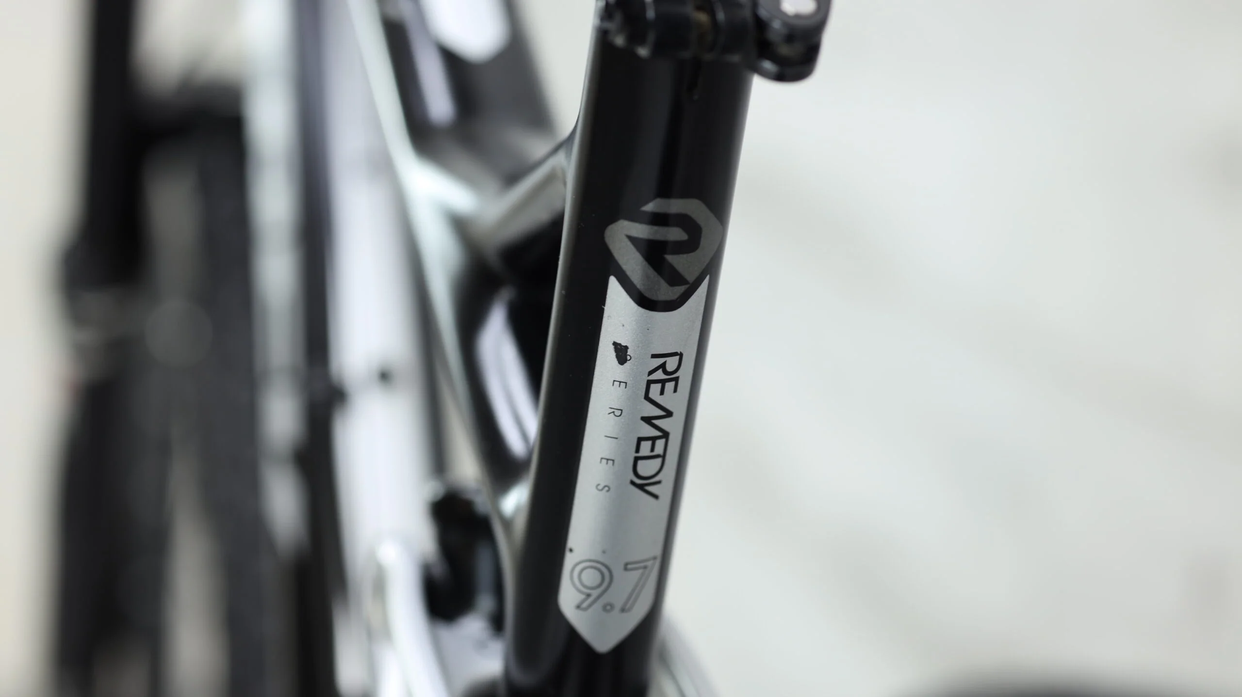 2014 Trek Remedy 9.7 Mountain Bike - Large - Image 14
