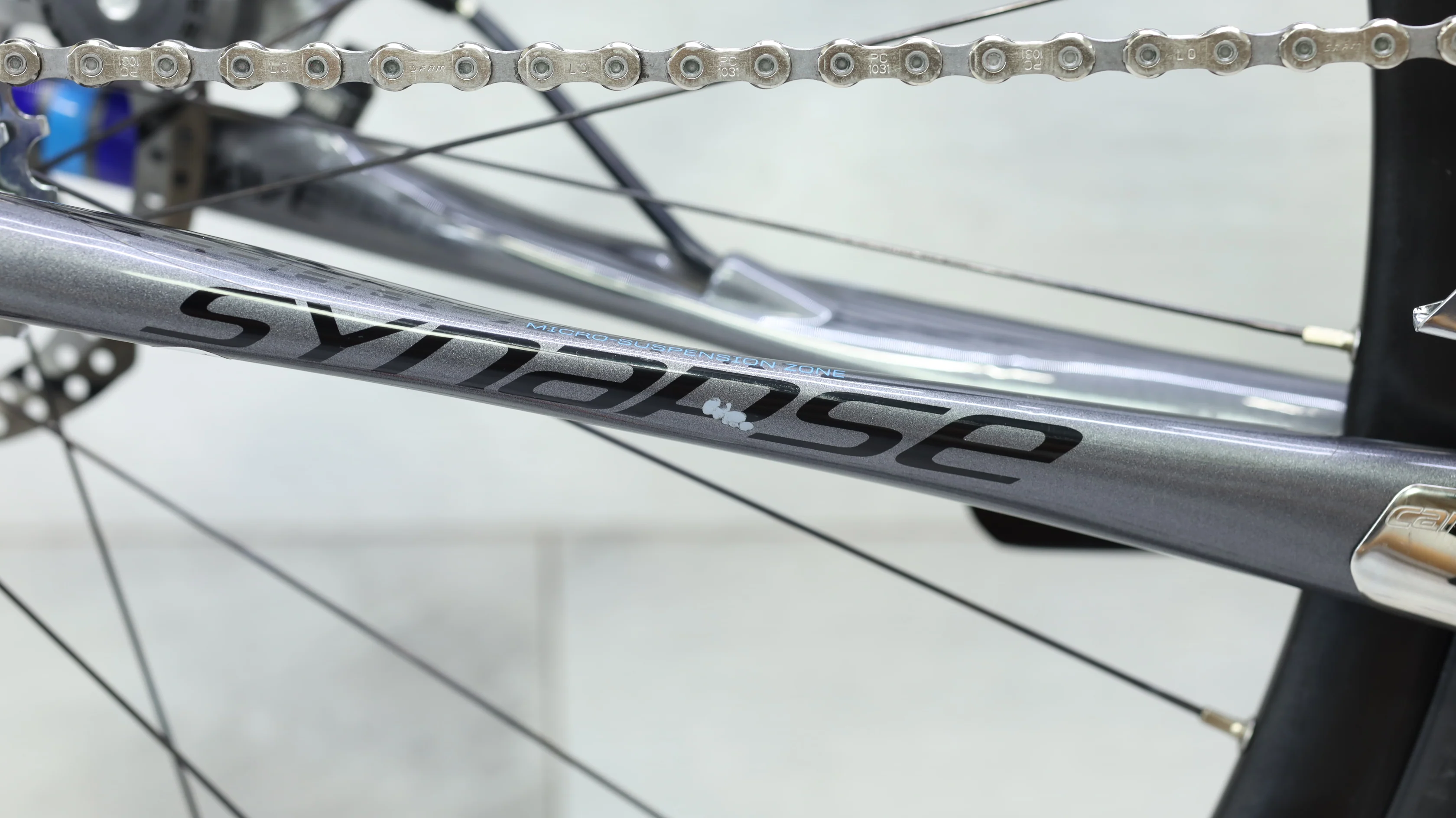 2015 Cannondale Synapse High Mod Carbon Disc Road Bike - 51cm - Image 13