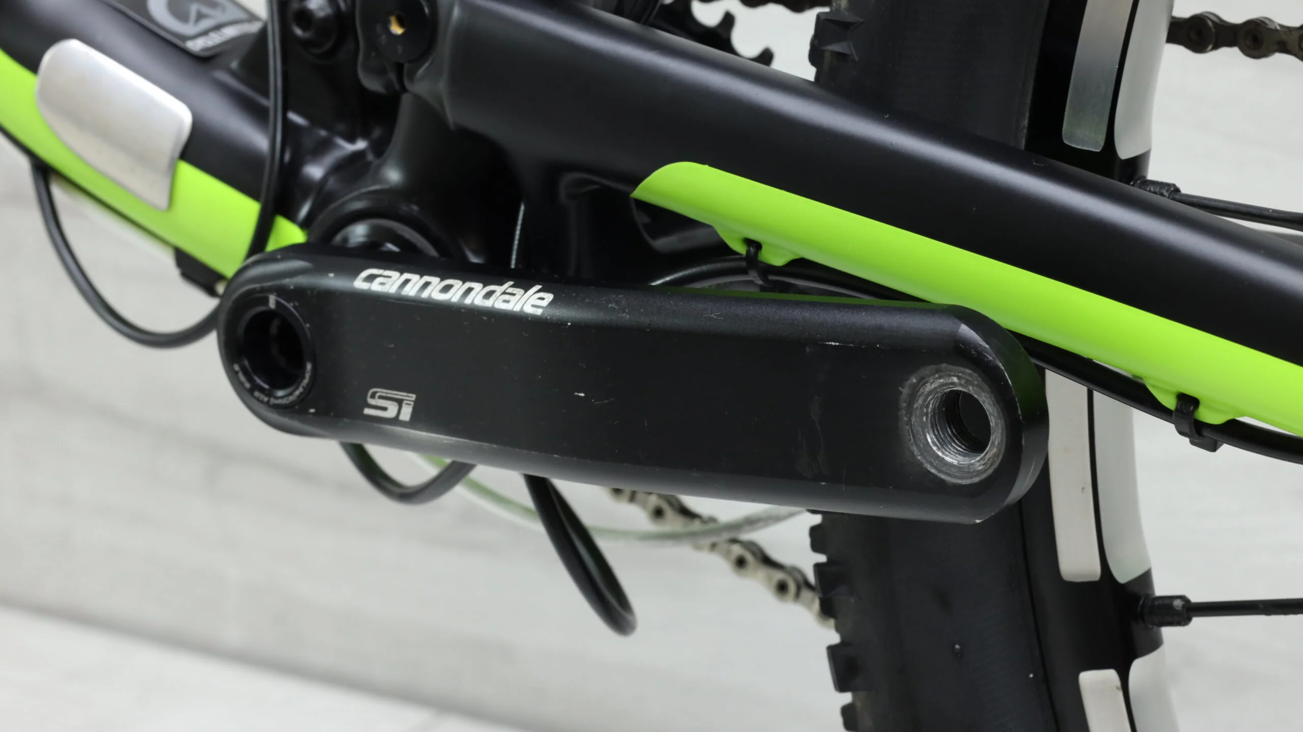 2015 Cannondale Trigger HI-MOD Team  Mountain Bike - Medium - Image 6