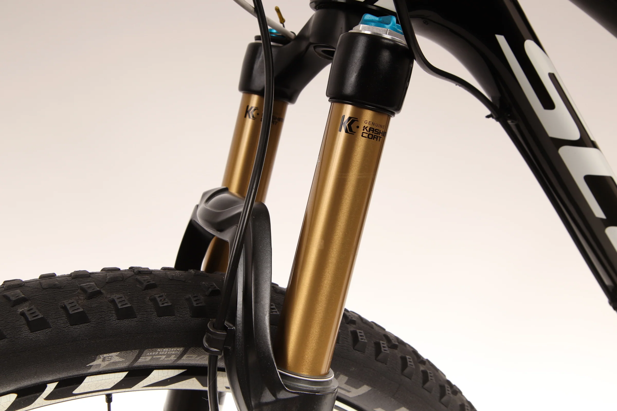 2015 SCOTT SPARK 700 PREMIUM  Mountain Bike - Medium - Image 7
