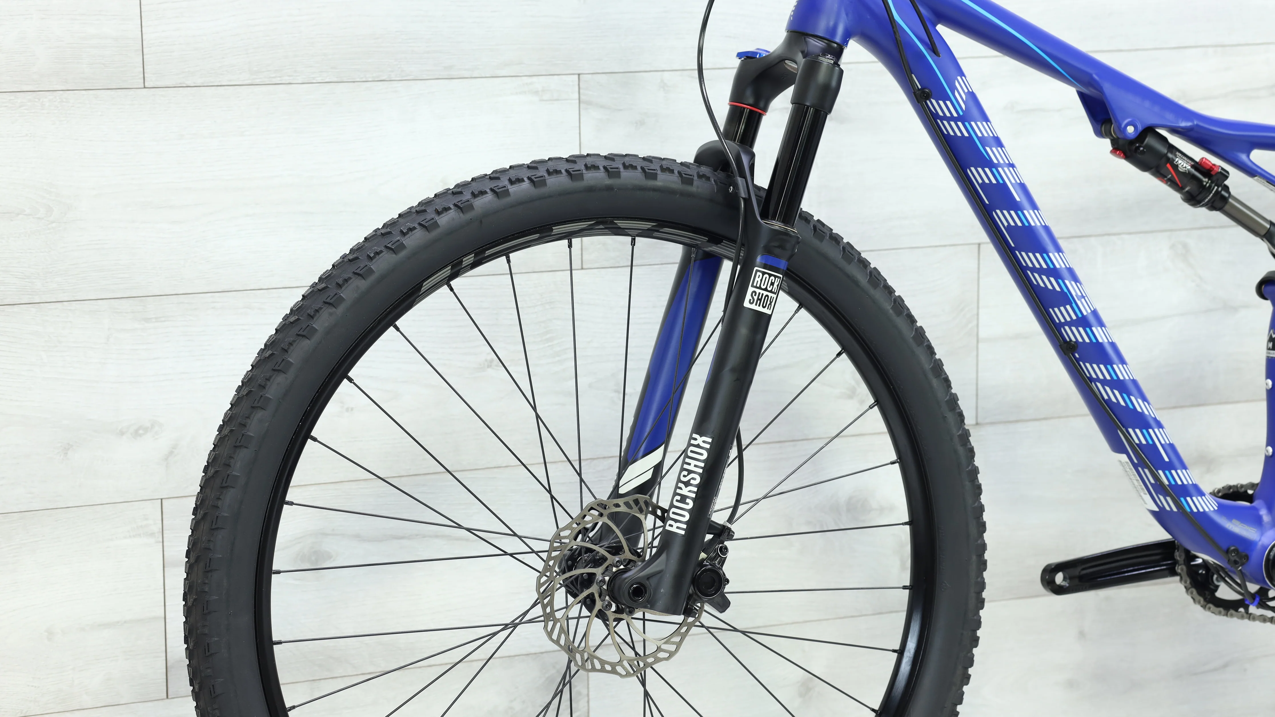 2015 Specialized Epic Comp 29 Mountain Bike - Medium - Image 10