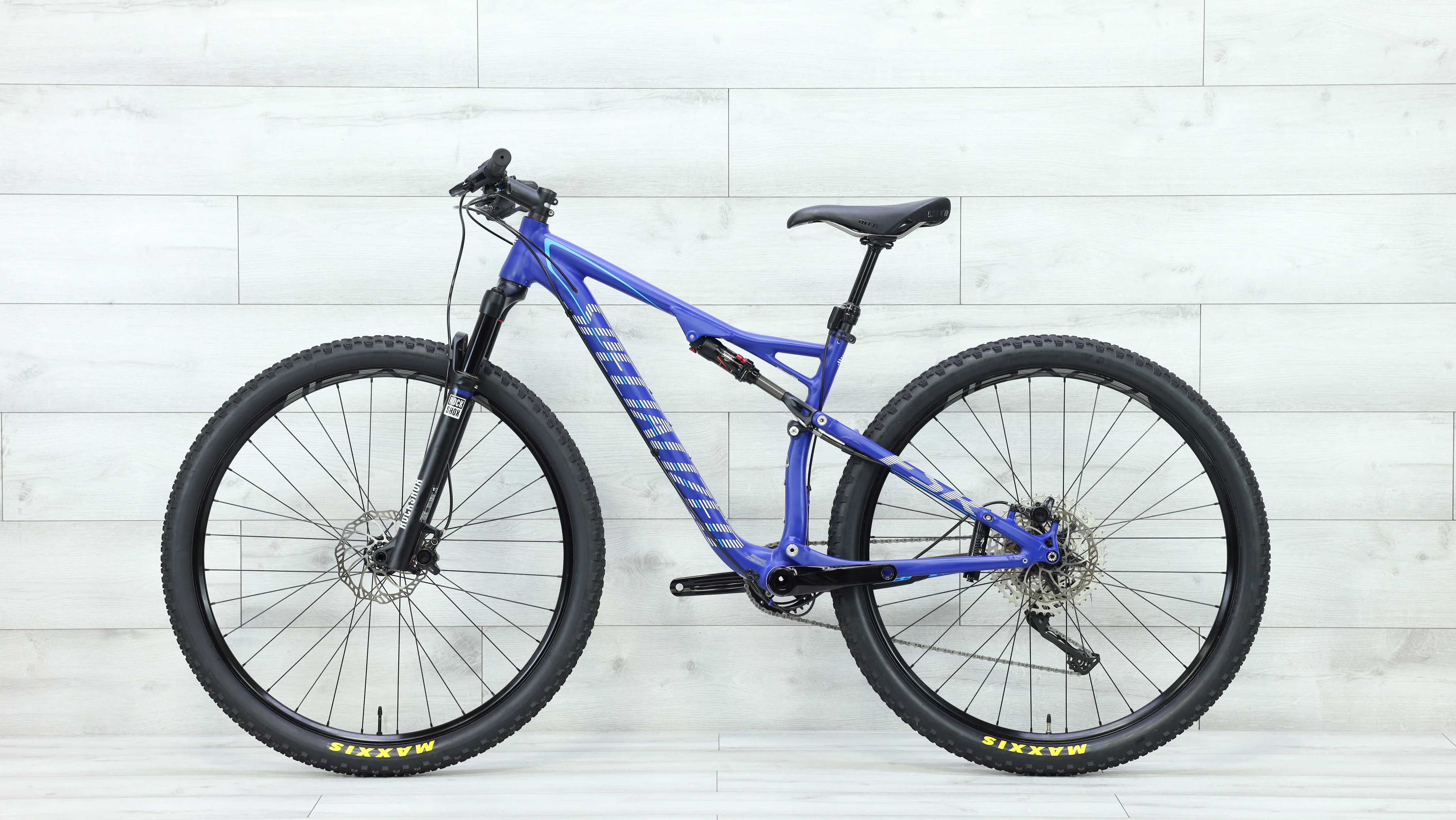 2015 Specialized Epic Comp 29 Mountain Bike - Medium - Image 2