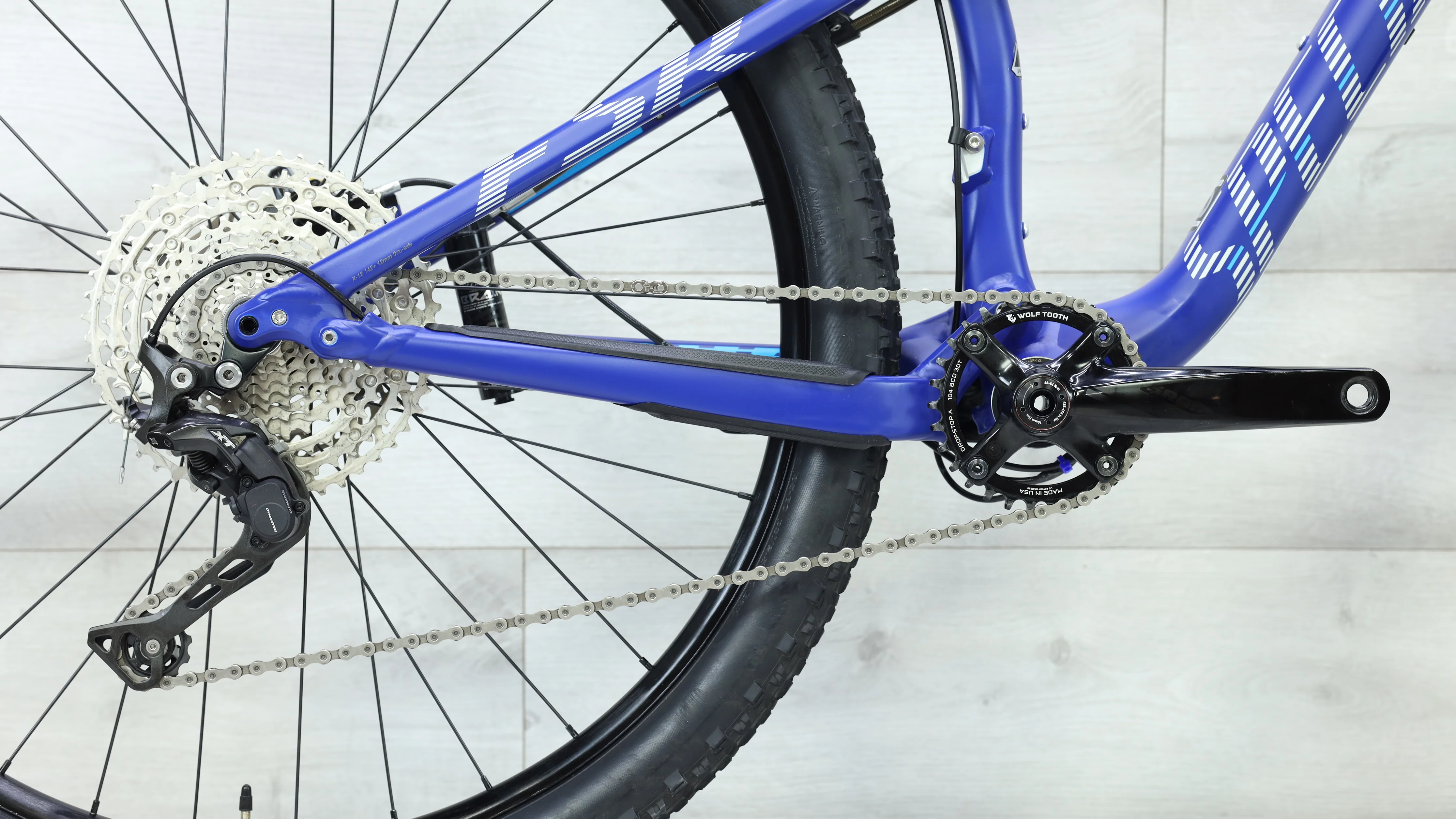 2015 Specialized Epic Comp 29 Mountain Bike - Medium - Image 4