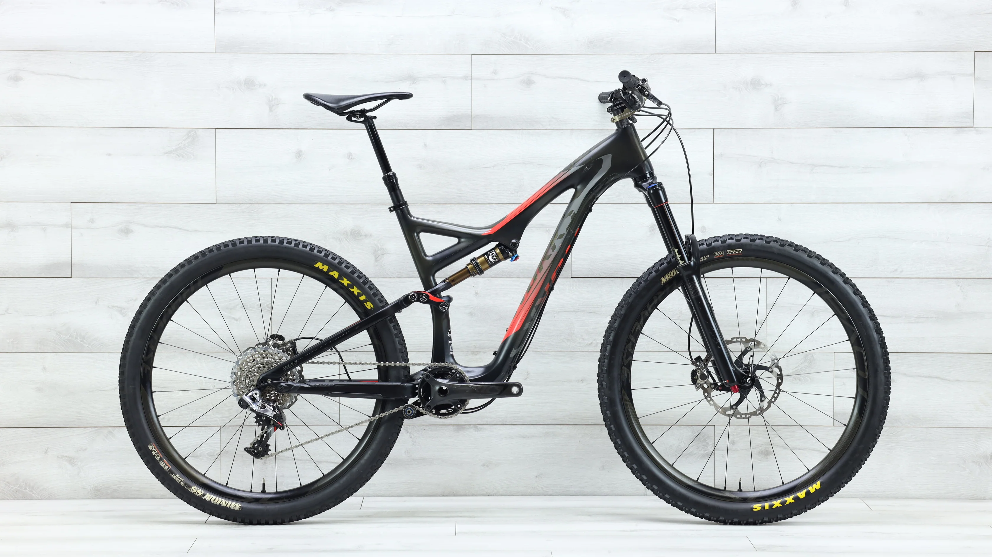2015 SPECIALIZED S-WORKS STUMPJUMPER FSR CARBON EVO 650B Mountain Bike - Large