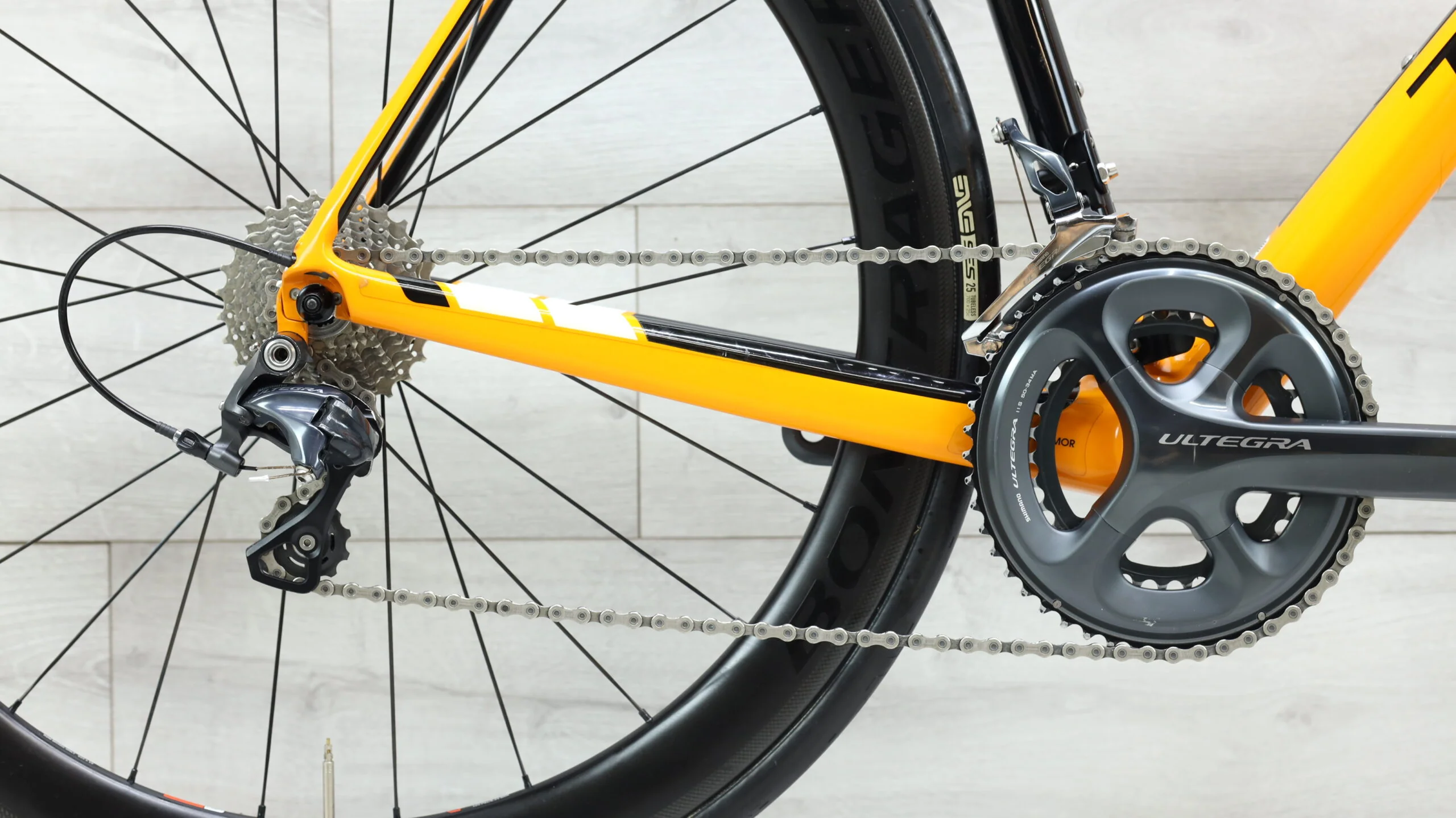 2015 Trek Domane 5.2  Road Bike - 58cm - Image 4