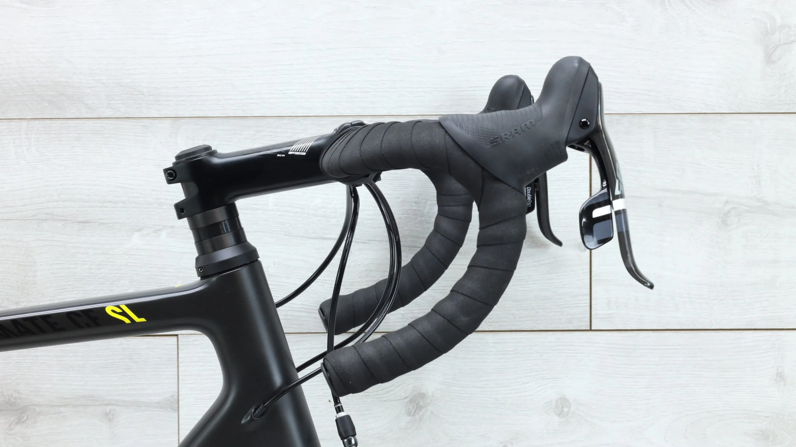 Canyon Ultimate CF SL 9.0  Road Bike - 2016, Large - Image 11
