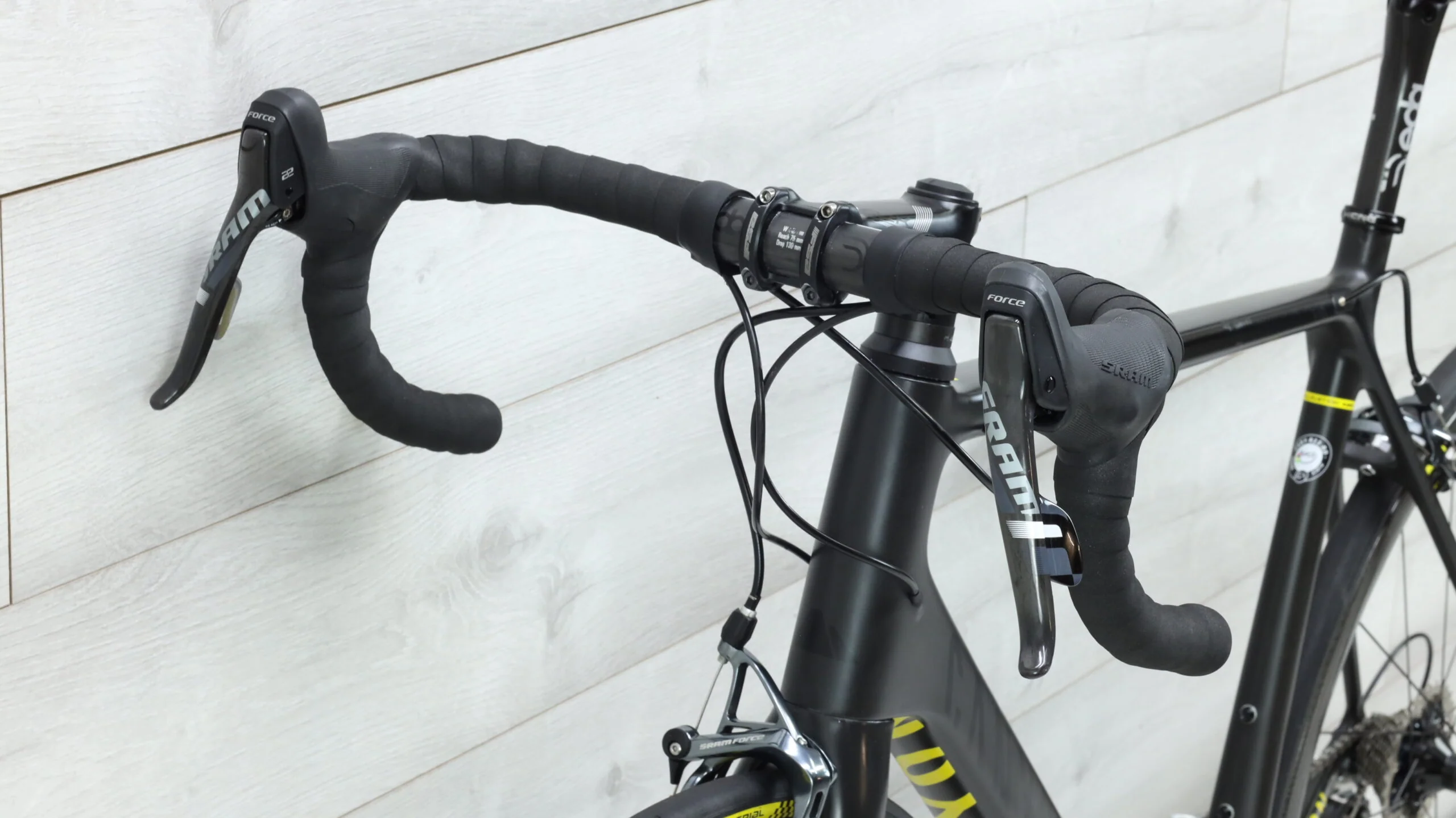 Canyon Ultimate CF SL 9.0  Road Bike - 2016, Large - Image 8