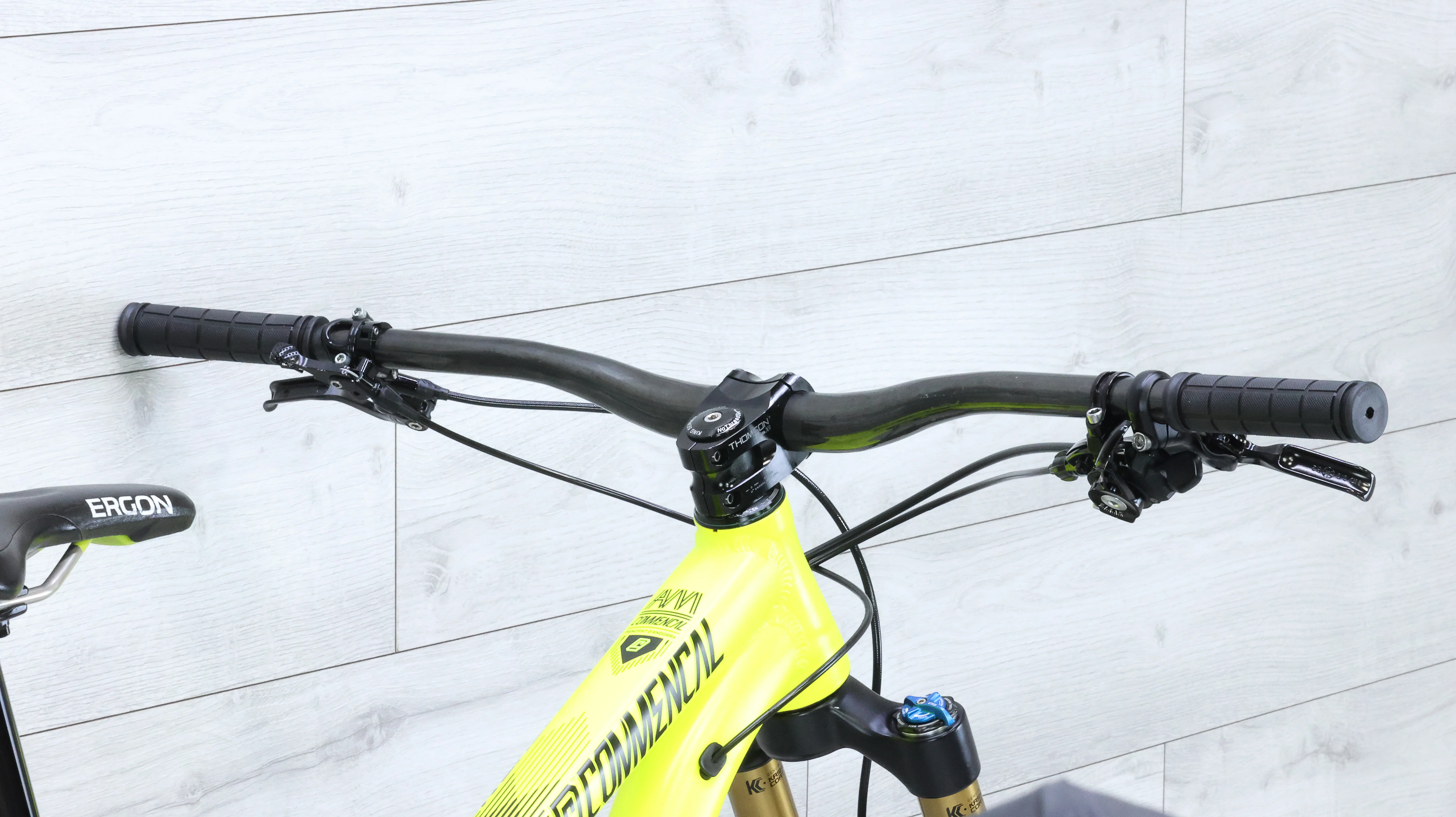 Commencal Meta HT AM Race Plus 650B Mountain Bike - 2016, Medium - Image 10