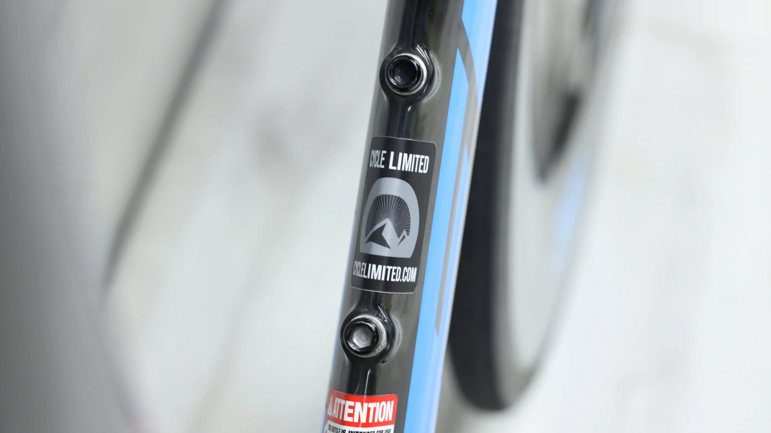 2016 Fuji Norcom Straight 1.1  Triathlon Bike - Med/Large - Image 3
