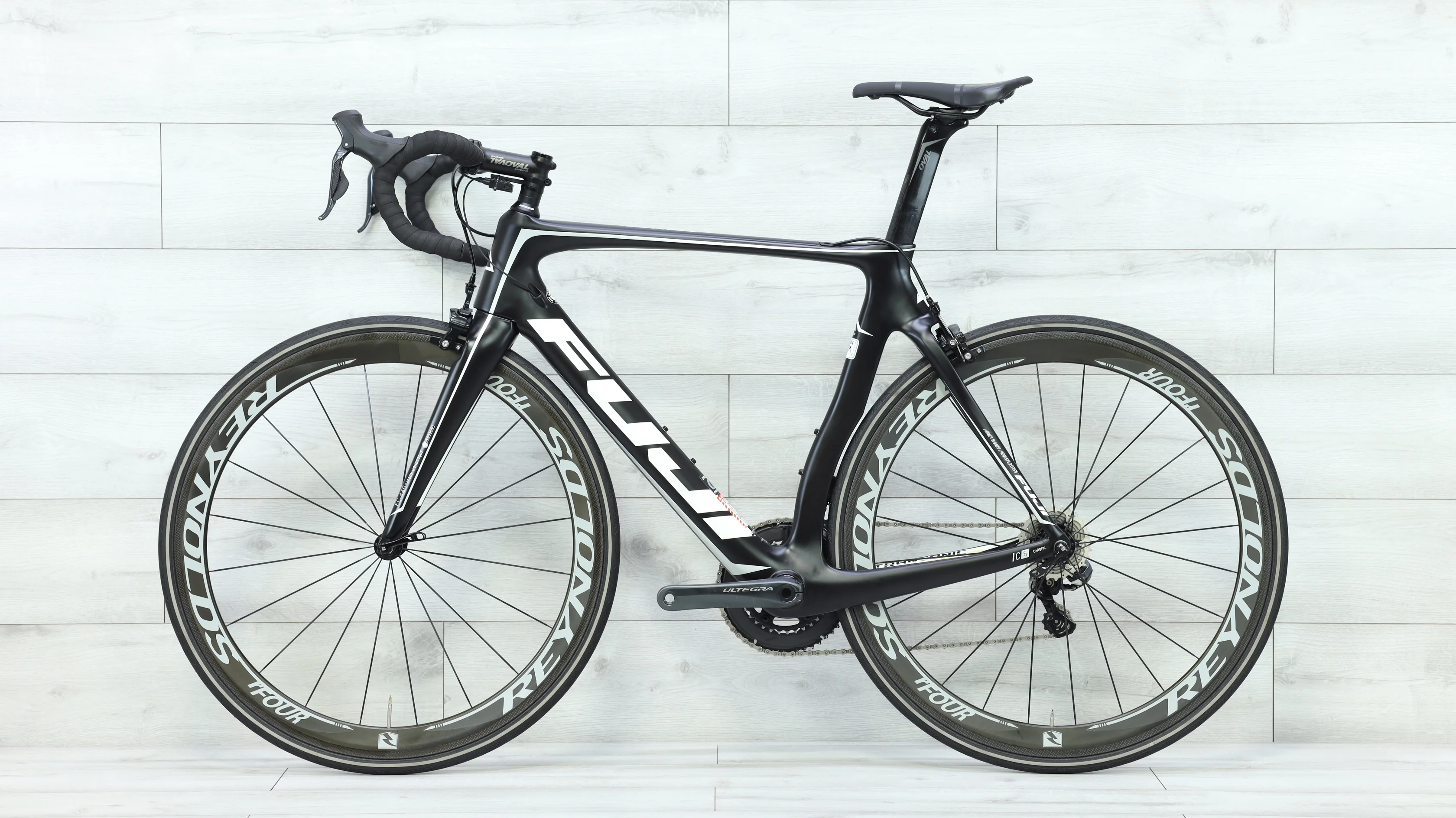 2016 Fuji Transonic 2.5 LE Road Bike - Large - Image 2
