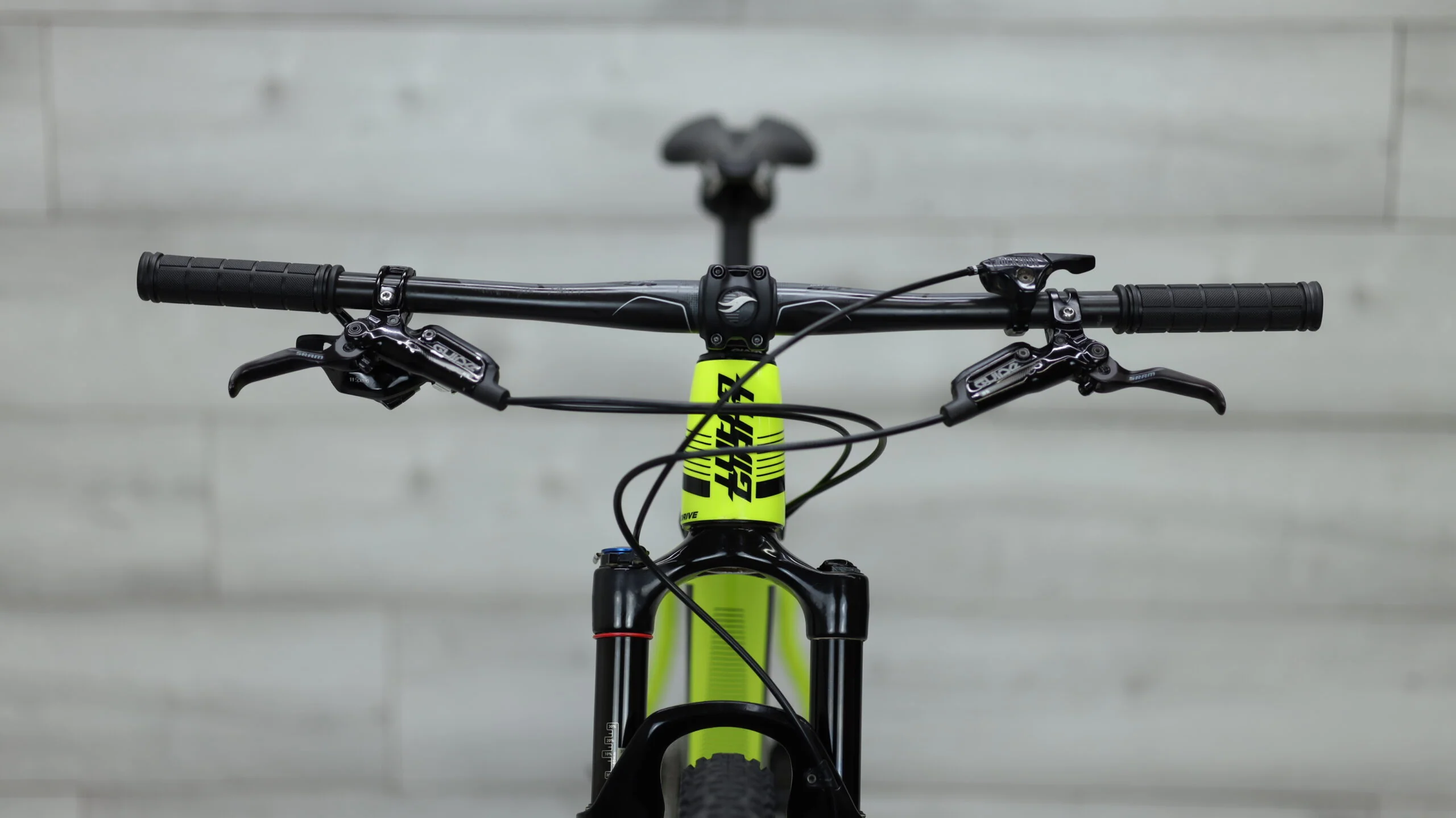 2016 Giant XTC Advanced SL 27.5 1  Mountain Bike - Medium - Image 9