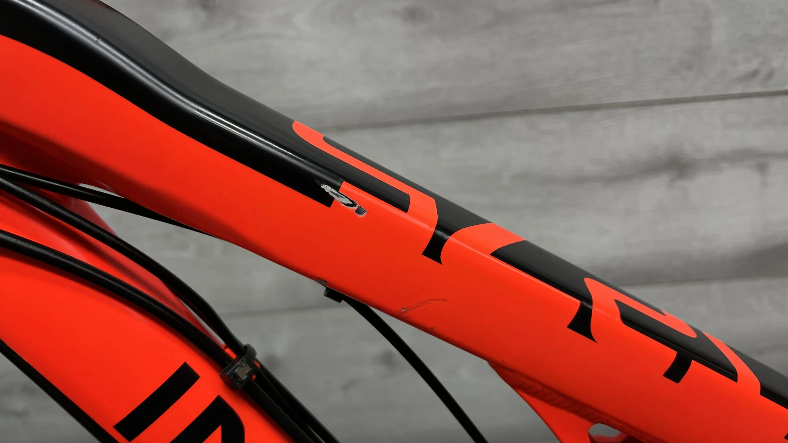 2016 Intense Tracer 275A  Mountain Bike - Medium - Image 13