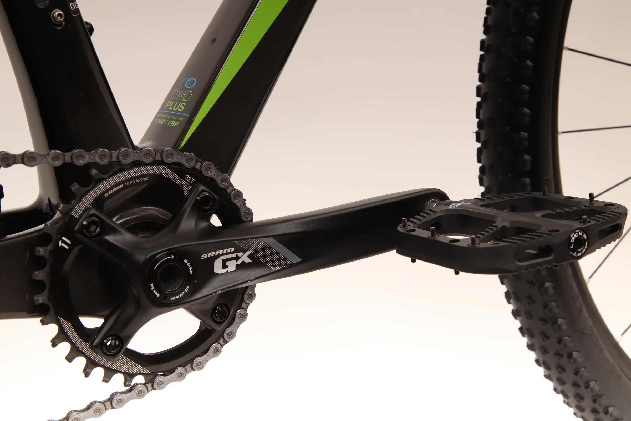 2016 JAMIS DAKOTA PRO  Mountain Bike - Medium - Image 4