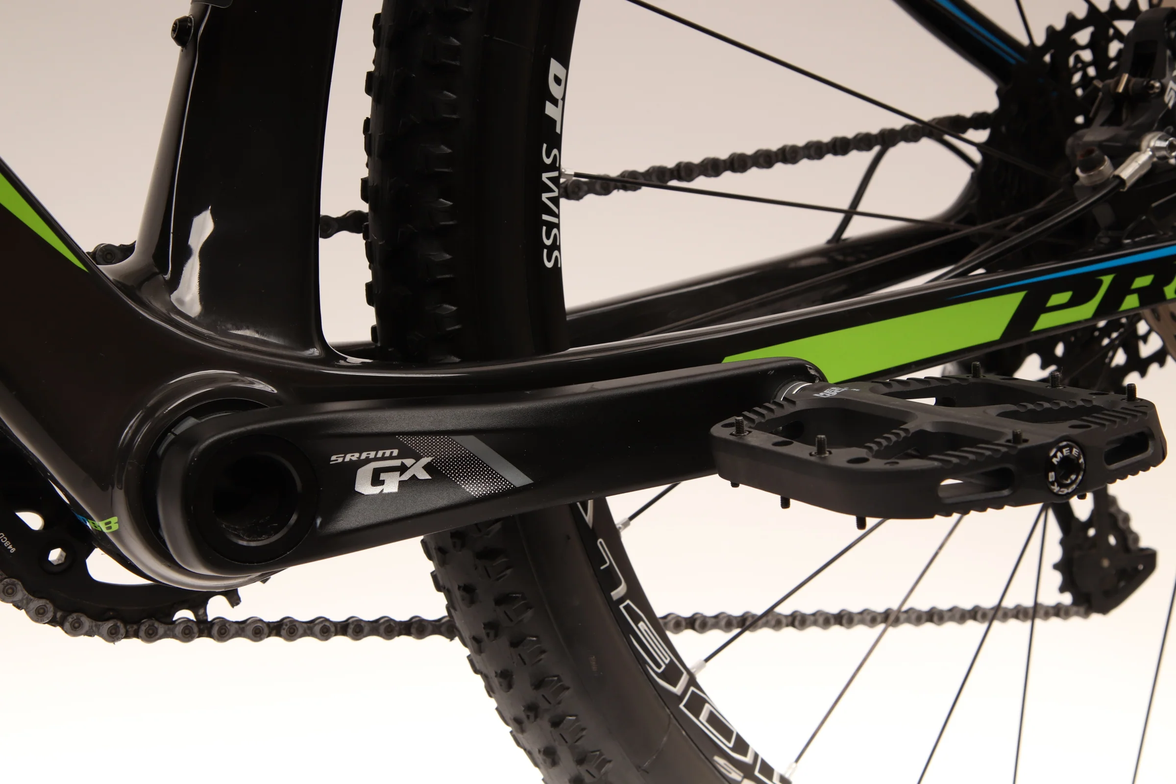 2016 JAMIS DAKOTA PRO  Mountain Bike - Medium - Image 5