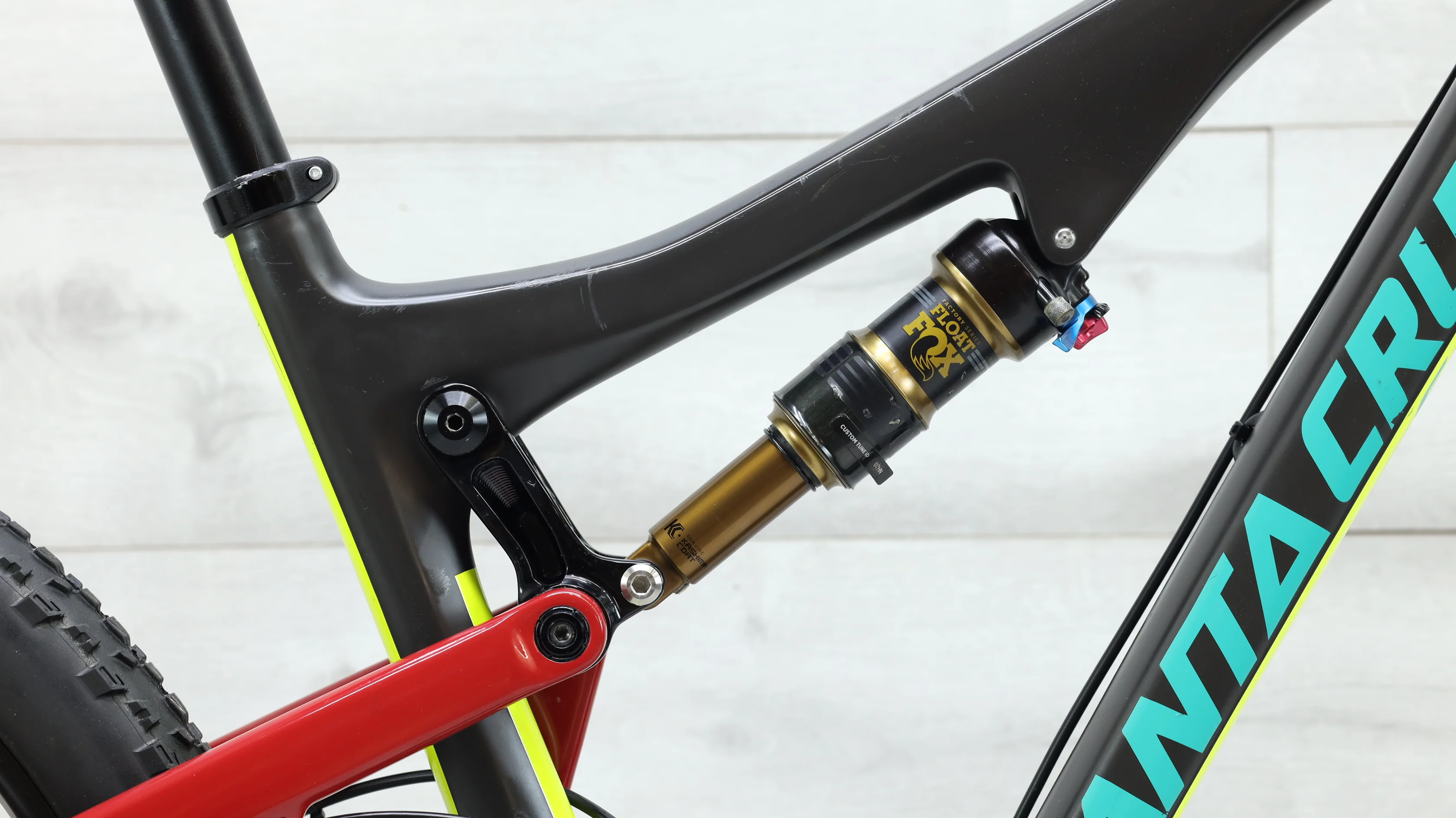 2016 Santa Cruz 5010 Carbon CC X01 Mountain Bike - Medium - Image 9