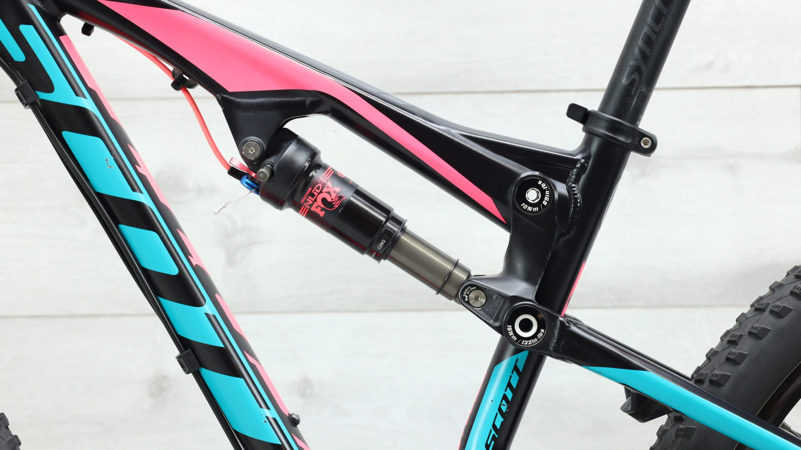 2016 Scott Contessa Spark 700 Mountain Bike - Small - Image 10
