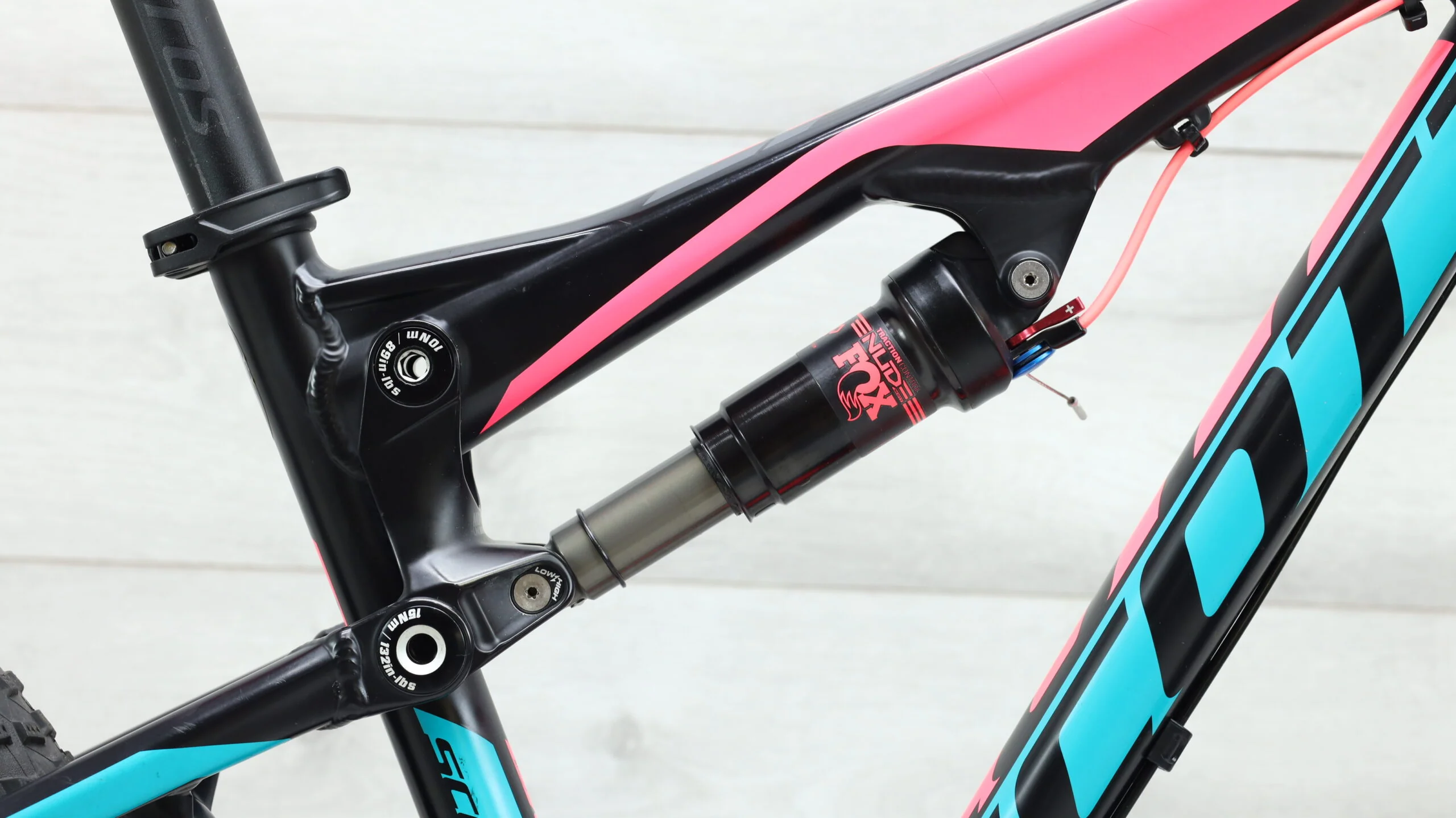 2016 Scott Contessa Spark 700 Mountain Bike - Small - Image 9