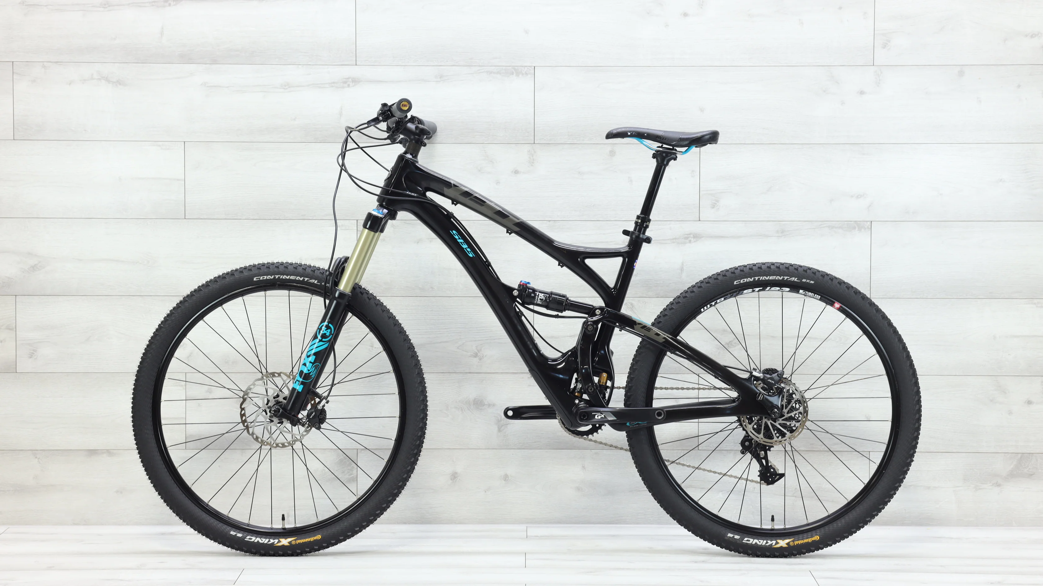 2016 Yeti SB5 Carbon Enduro Mountain Bike - Medium - Image 2