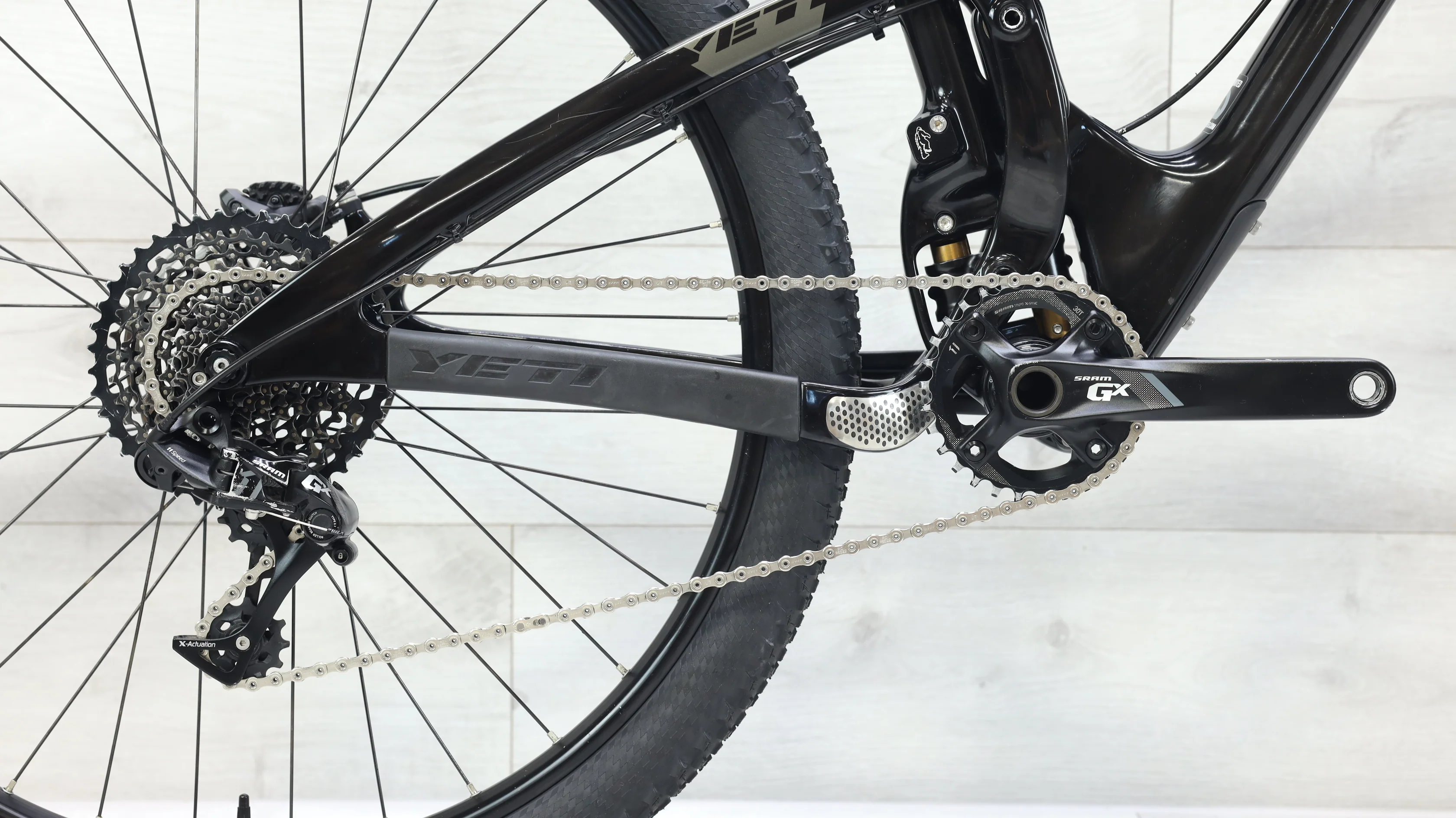2016 Yeti SB5 Carbon Enduro Mountain Bike - Medium - Image 4