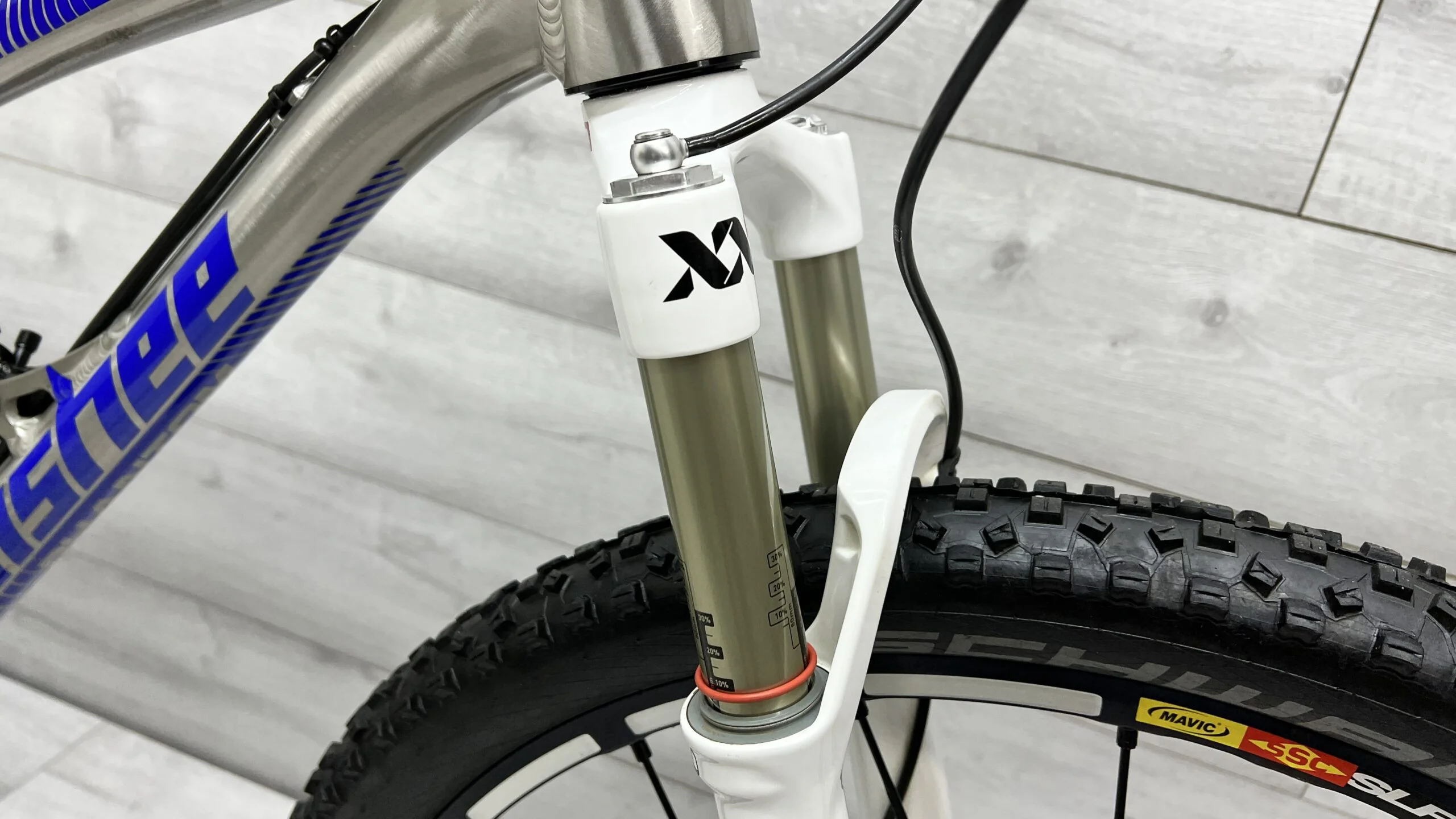 Banshee Phantom Mountain Bike - 2017, Medium - Image 8