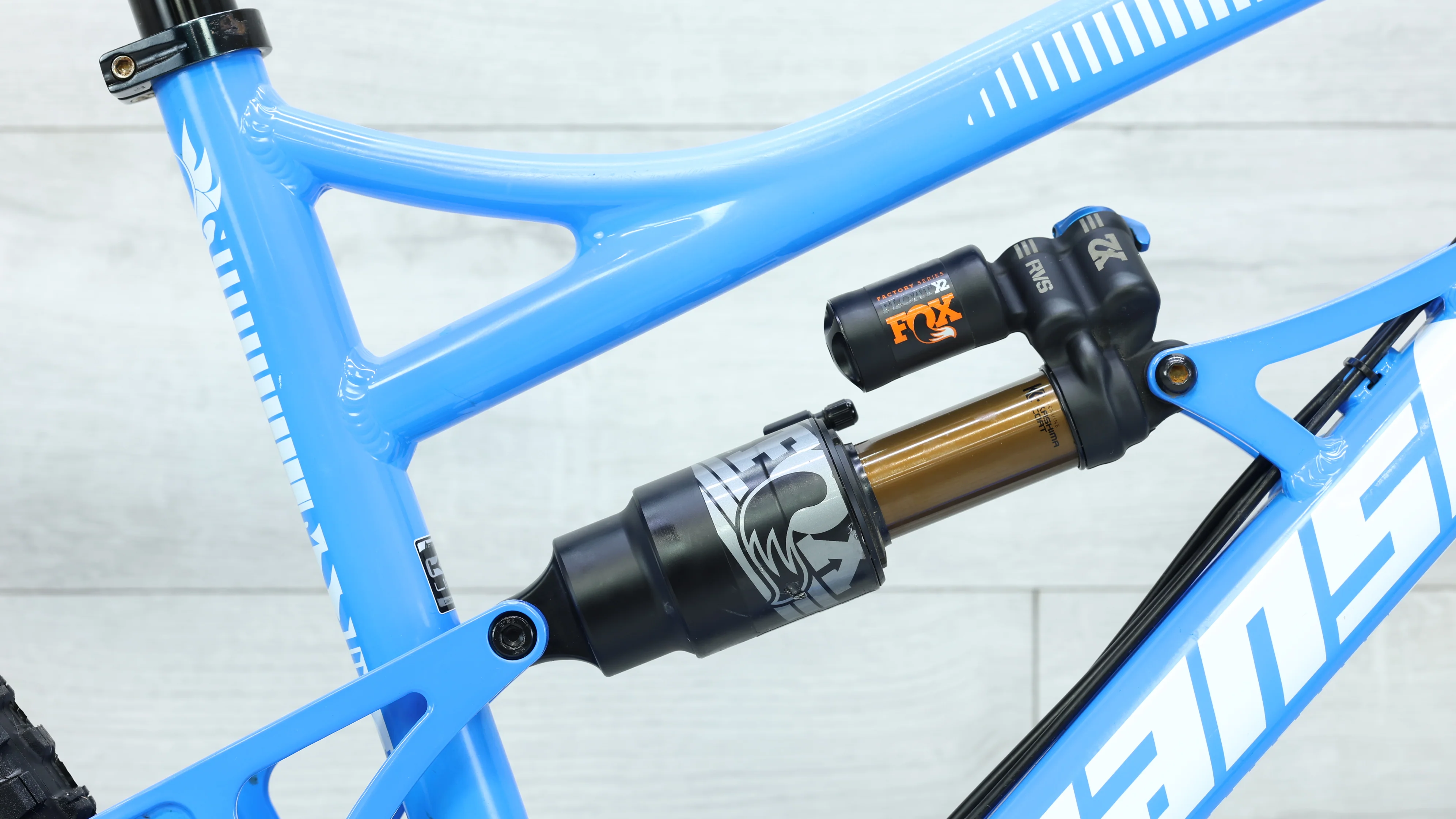 2017 Banshee Rune SLX Mountain Bike - Large - Image 10