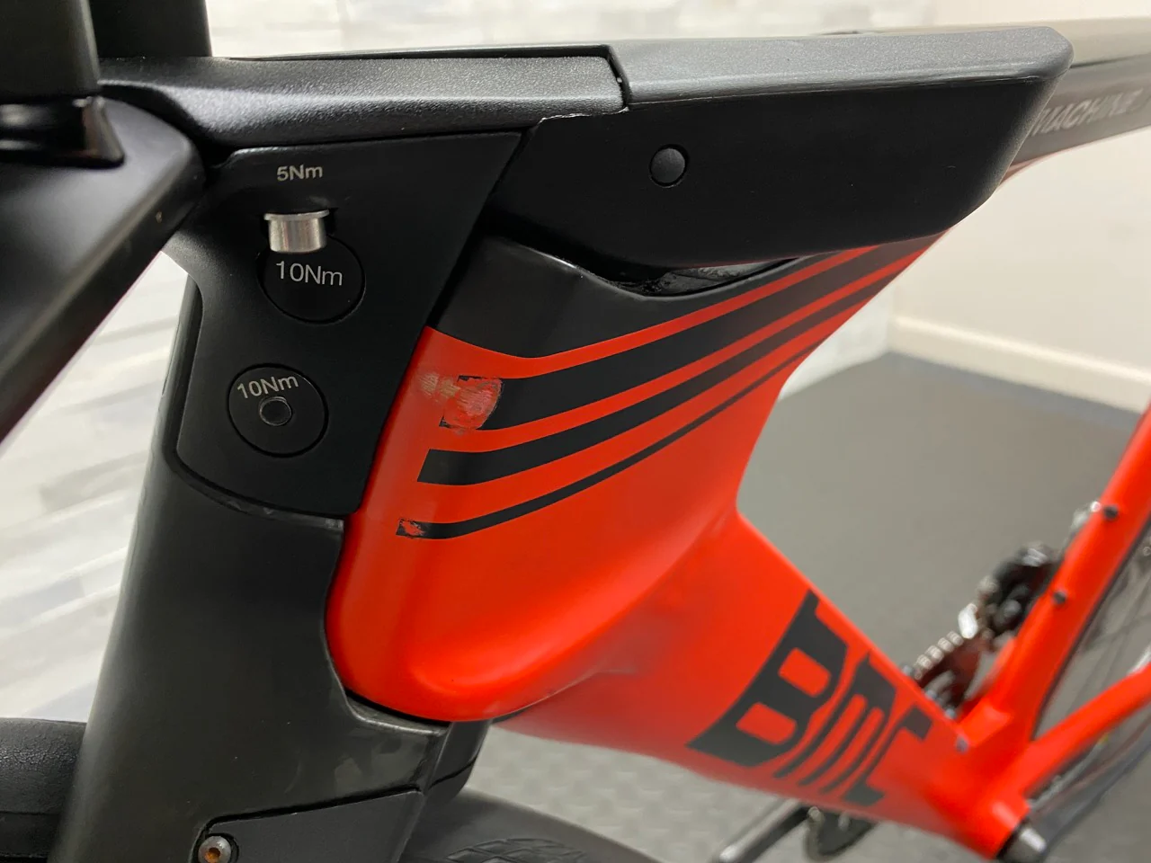 2017 BMC Timemachine 01  Triathlon Bike - M/L - Image 14