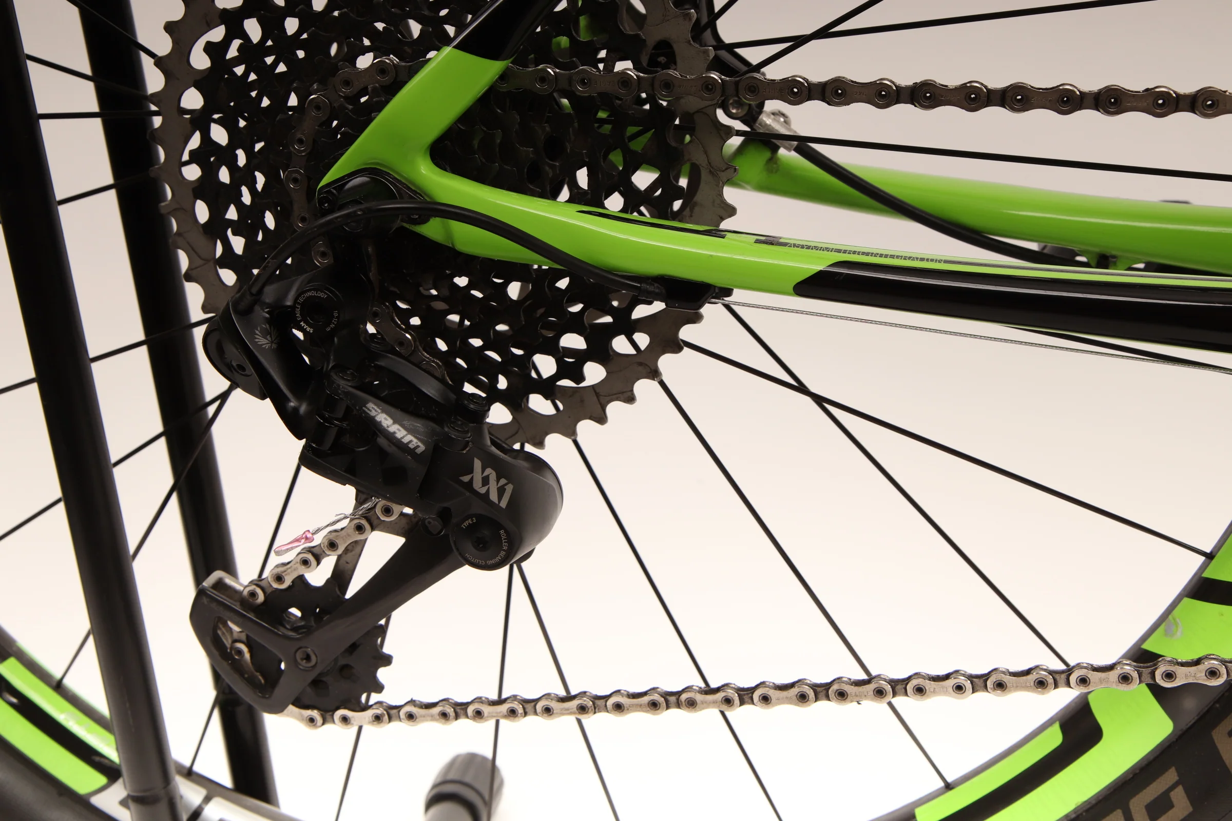 2017 CANNONDALE F-SI CARBON TEAM Mountain Bike - Medium - Image 8