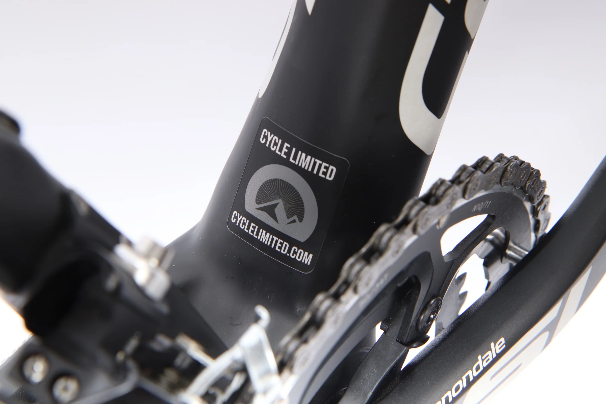 2017 Cannondale Synapse Carbon Disc  Road Bike - 54cm - Image 3