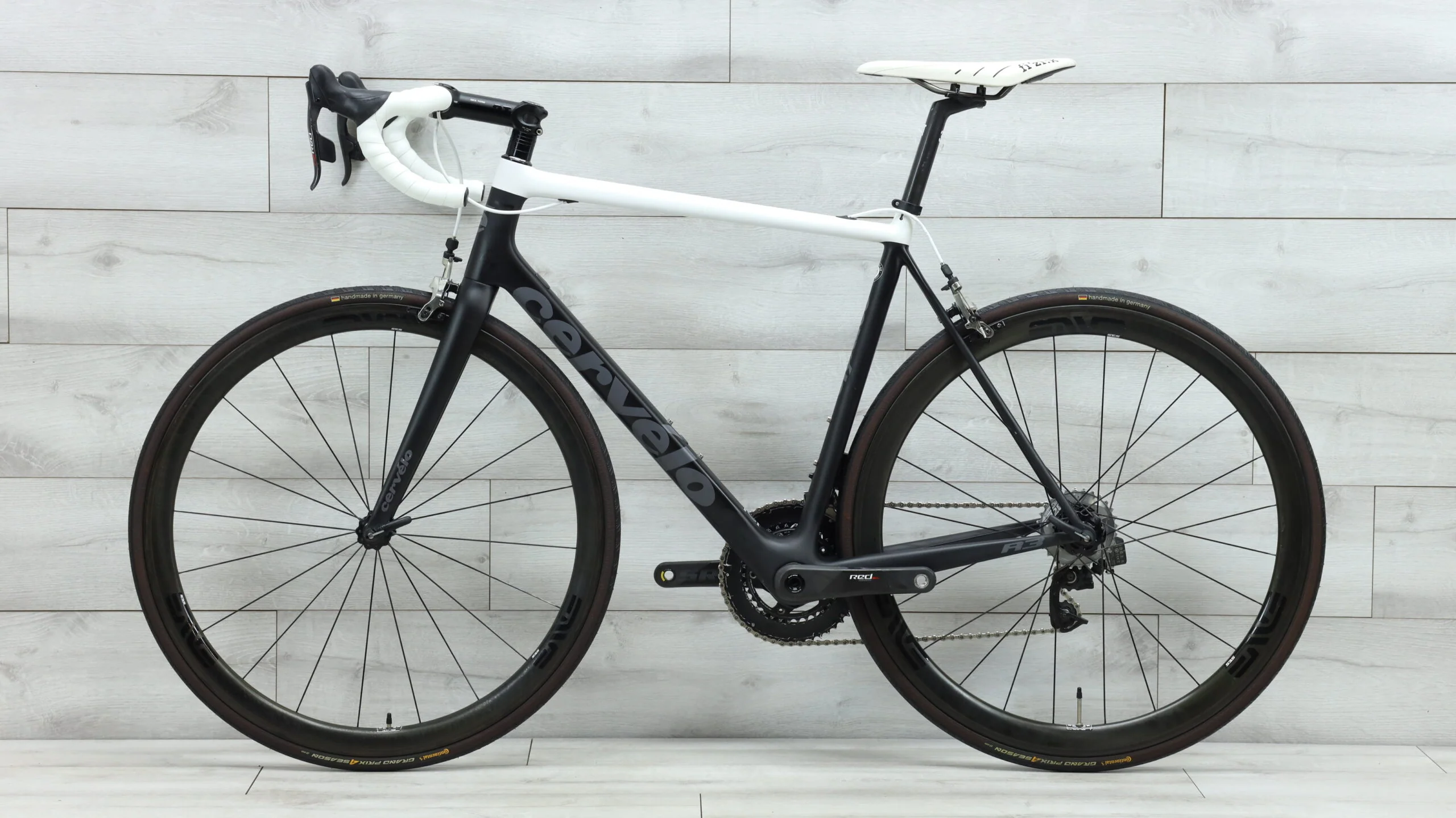 2017 Cervelo R3 Red eTap  Road Bike - 56cm - Image 2