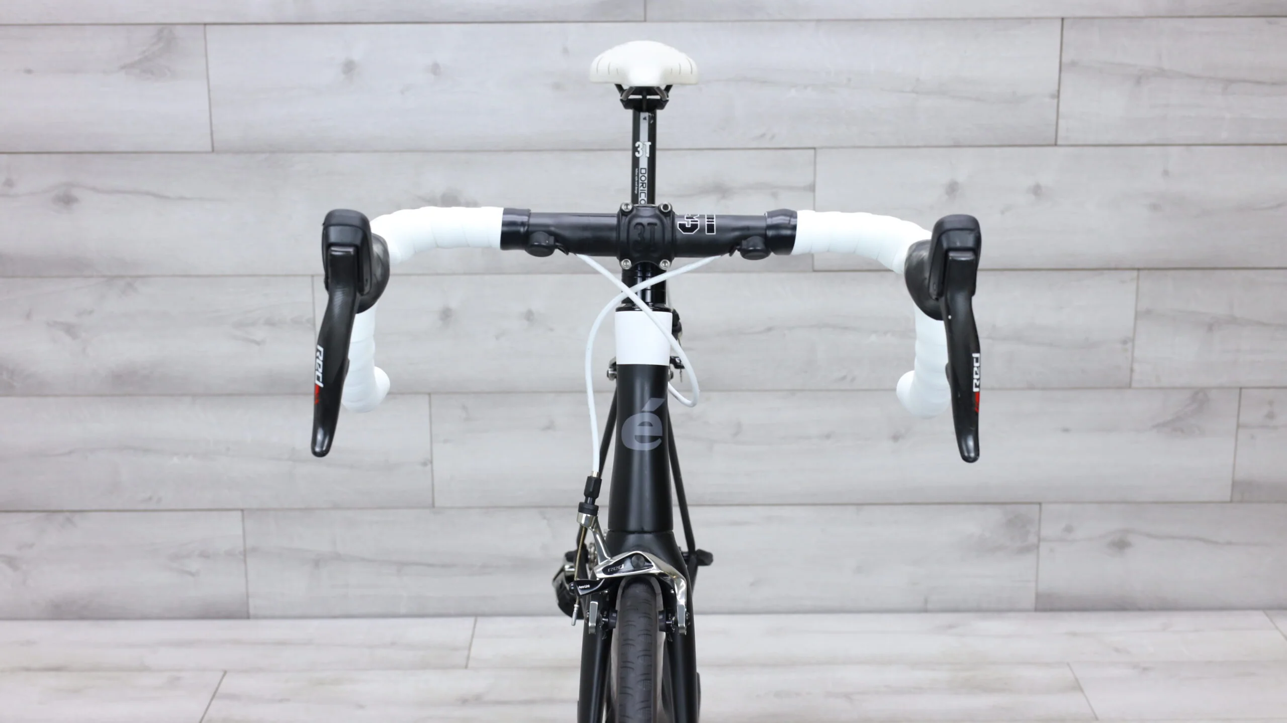 2017 Cervelo R3 Red eTap  Road Bike - 56cm - Image 9