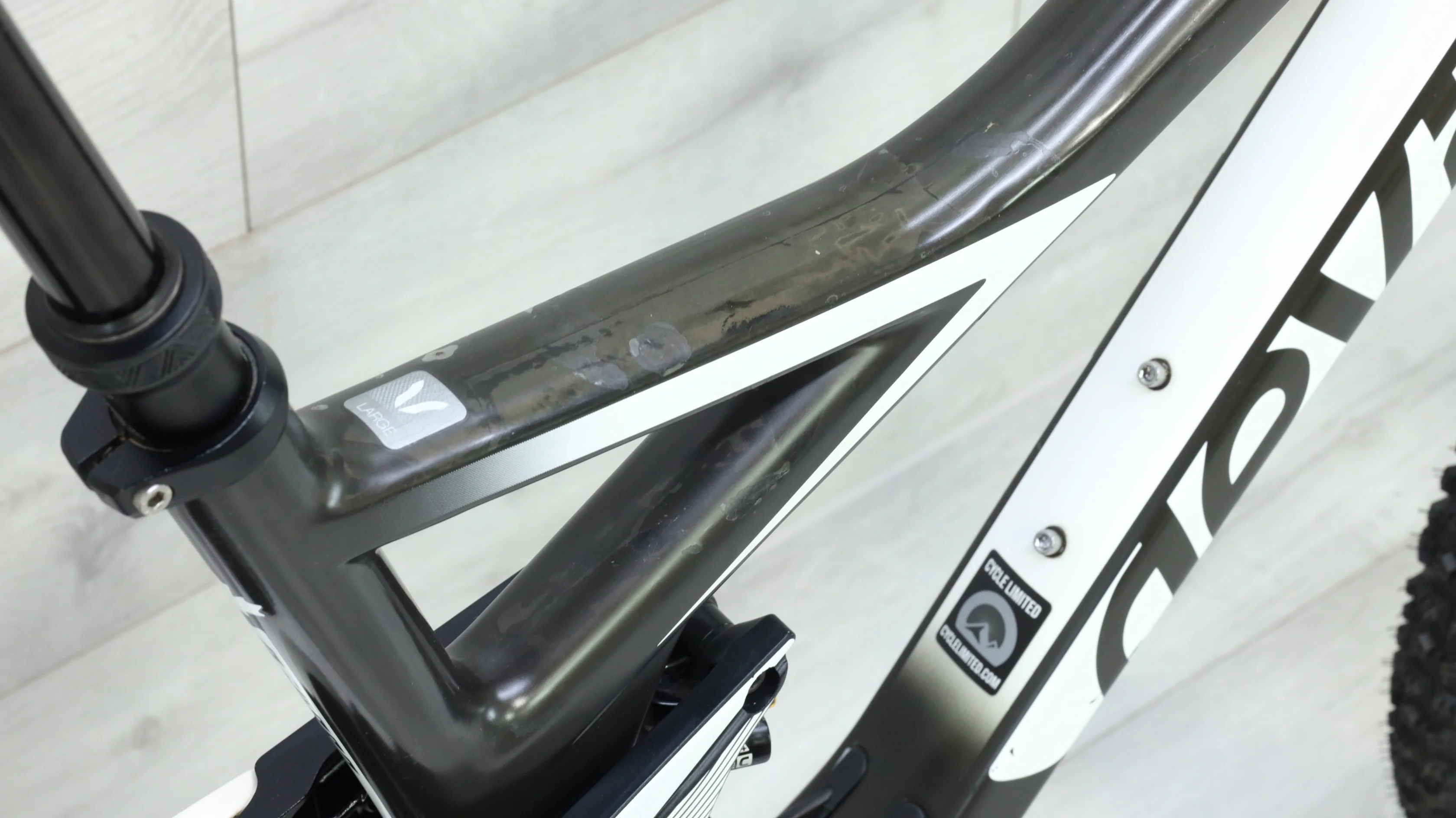 Devinci Django Carbon RS Mountain Bike - 2017, Large - Image 13