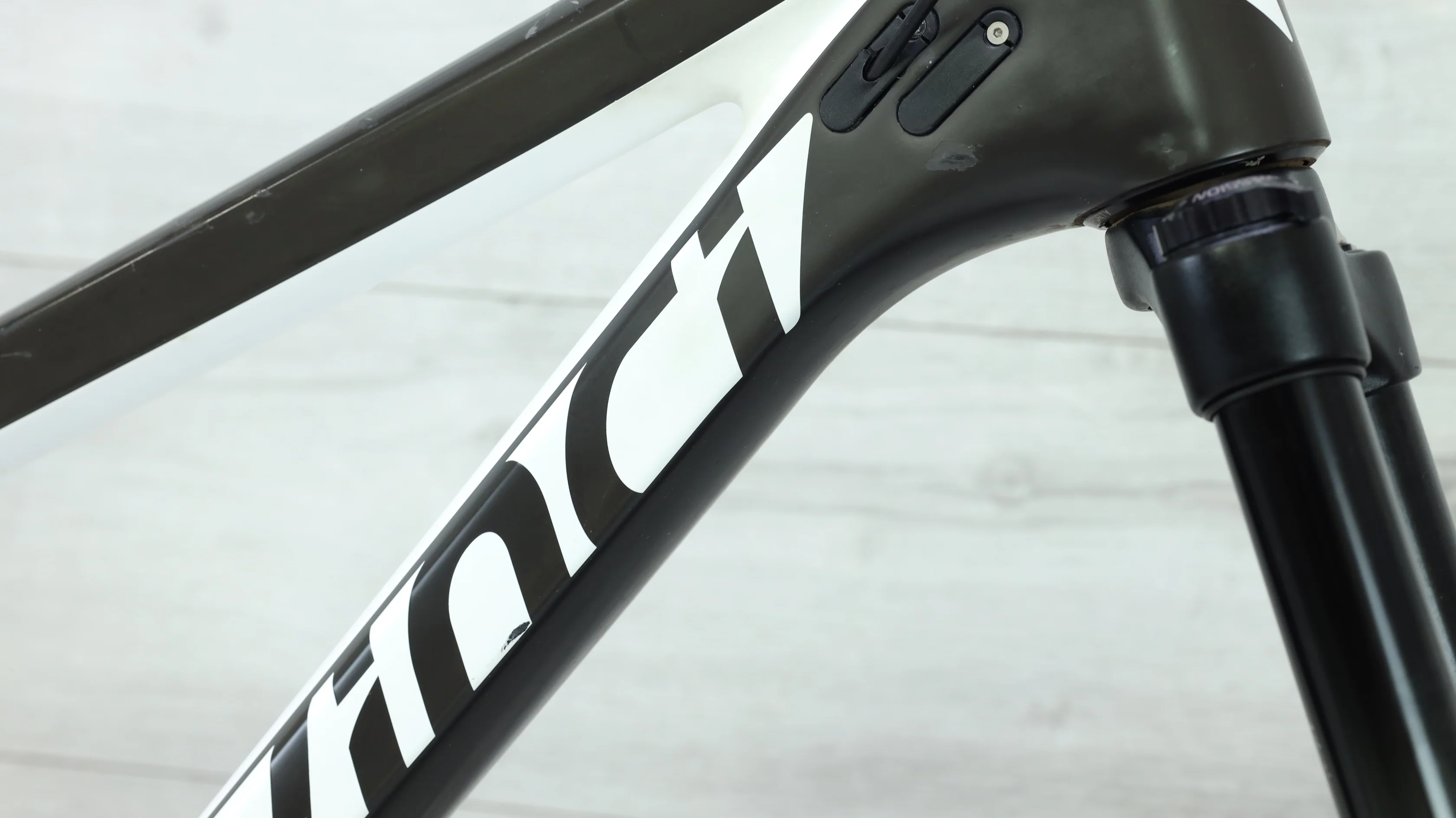 Devinci Django Carbon RS Mountain Bike - 2017, Large - Image 14