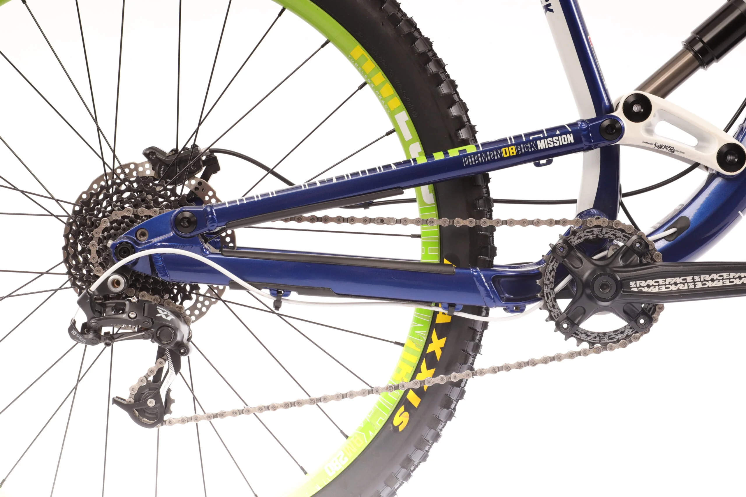 2017 Diamondback Mission 1  Mountain Bike - Medium - Image 10