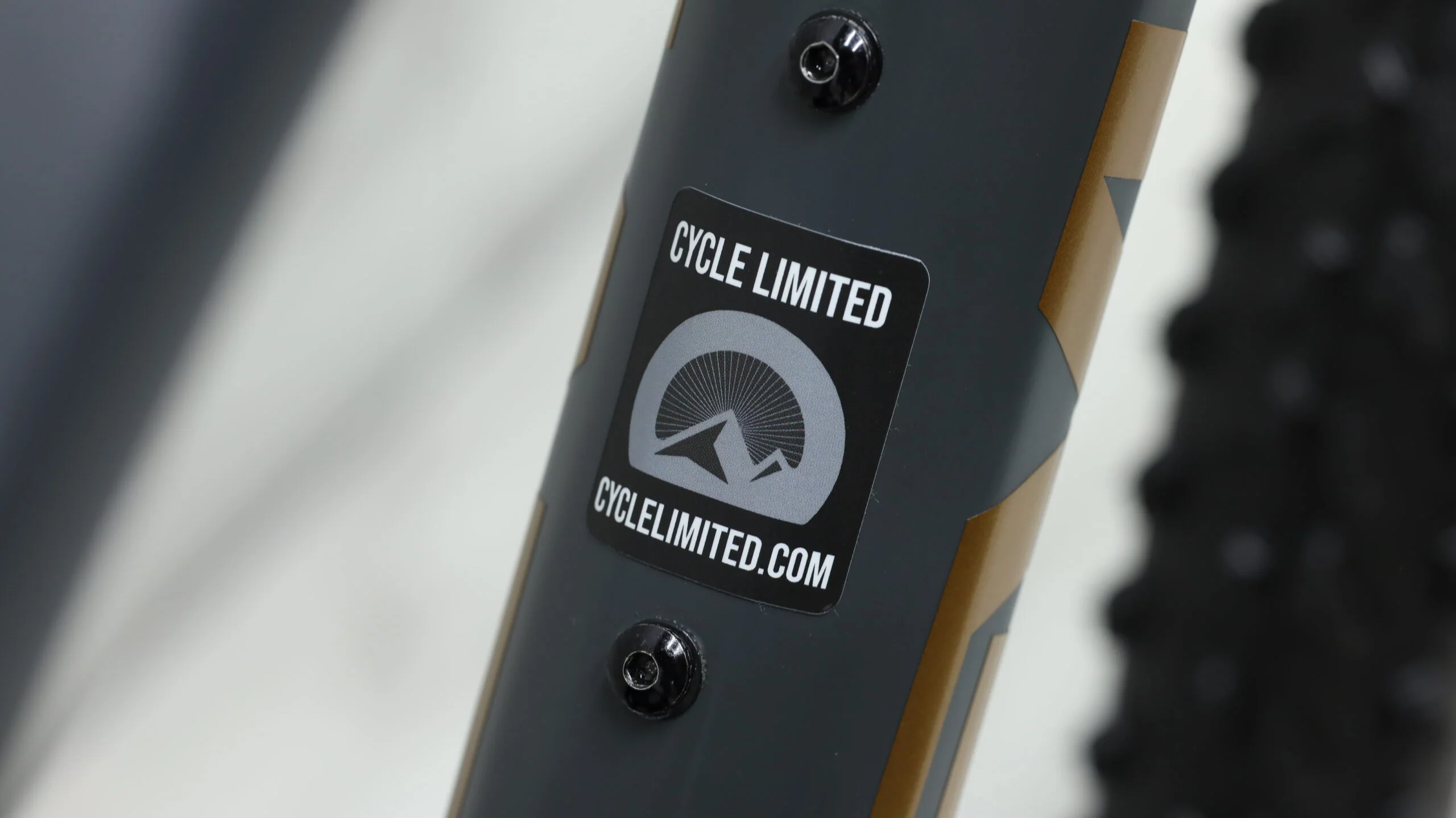 2017 Evil Calling Mountain Bike - Medium - Image 3