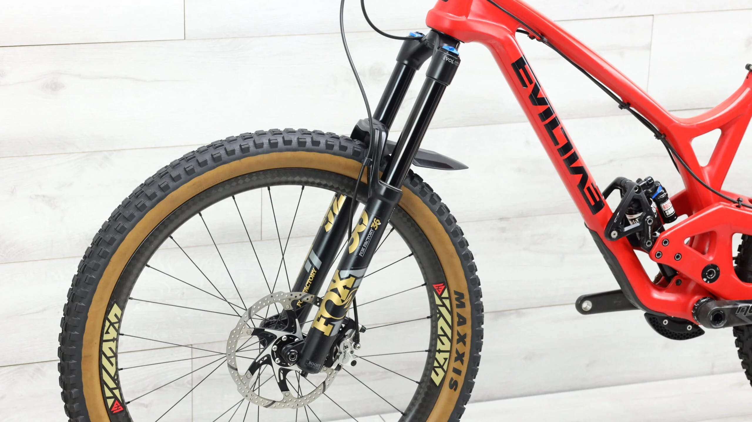 2017 Evil Insurgent  Mountain Bike - Medium - Image 8