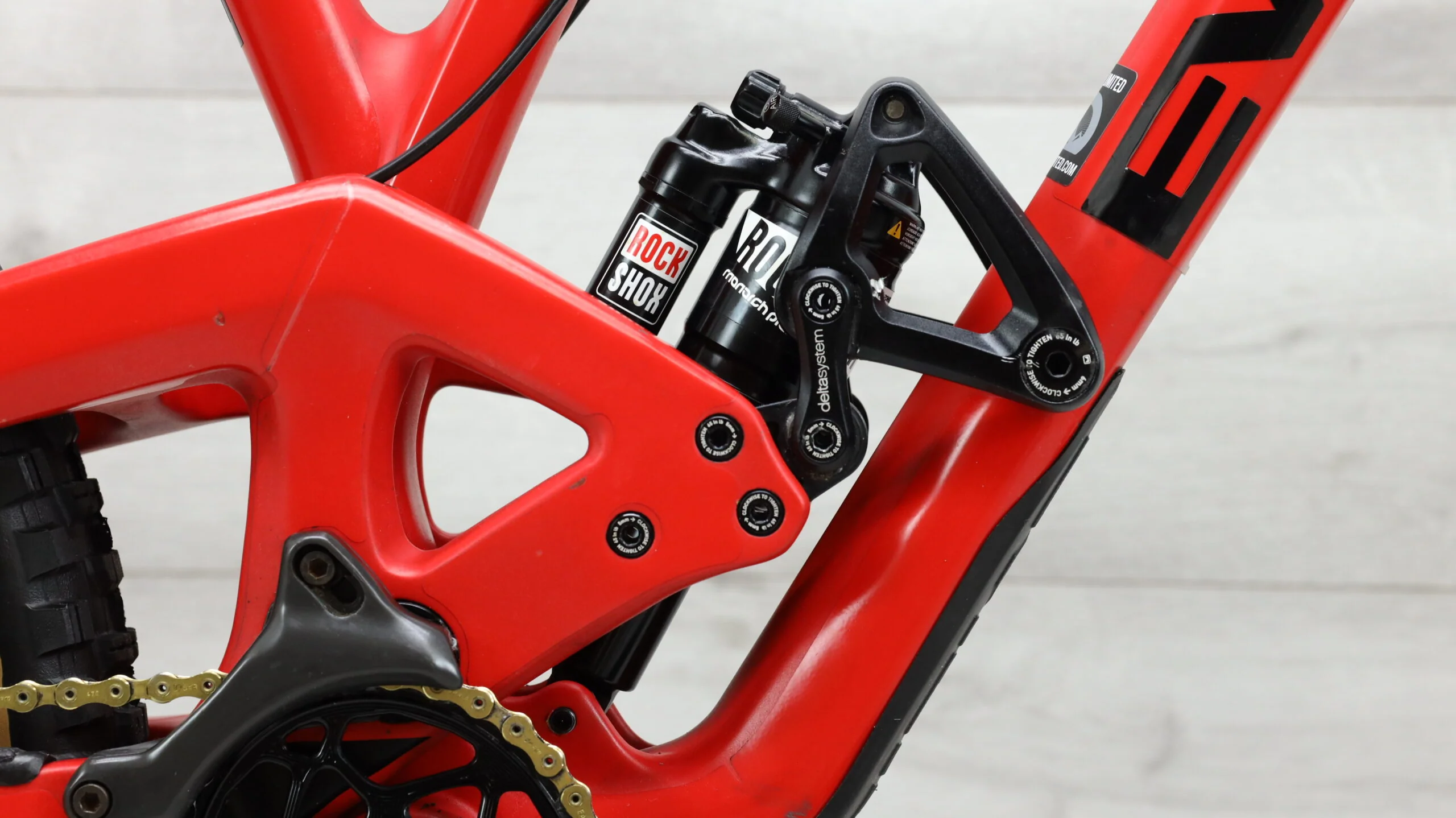 2017 Evil Insurgent  Mountain Bike - Medium - Image 9