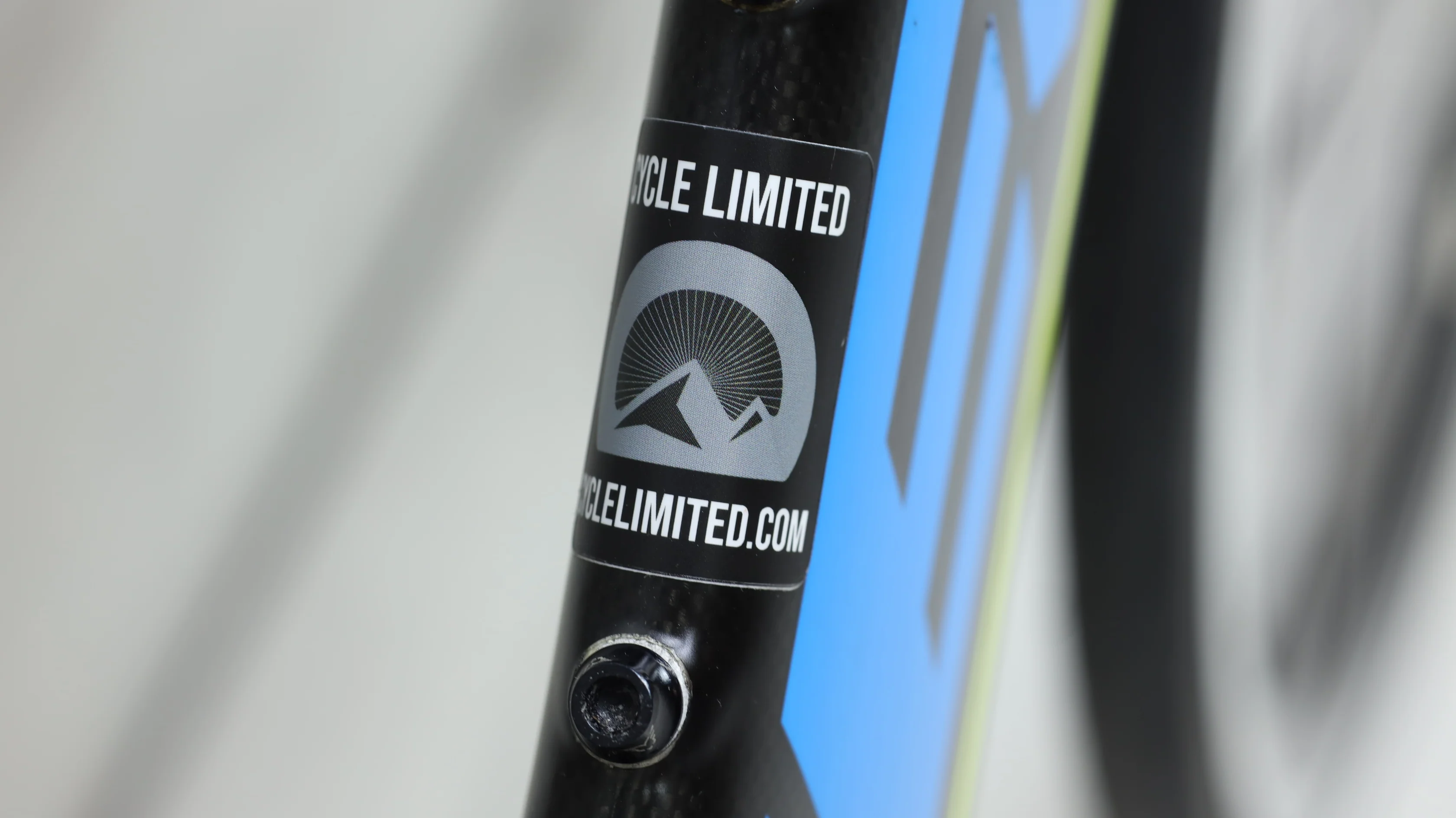 2017 Felt IA 14 Triathlon Bike - 58cm - Image 3
