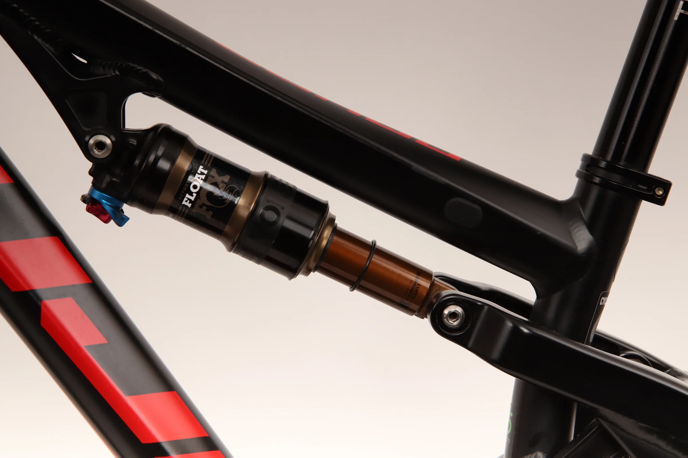 2017 FUJI RAKAN 27.5+ 3.1  Mountain Bike - Small - Image 6