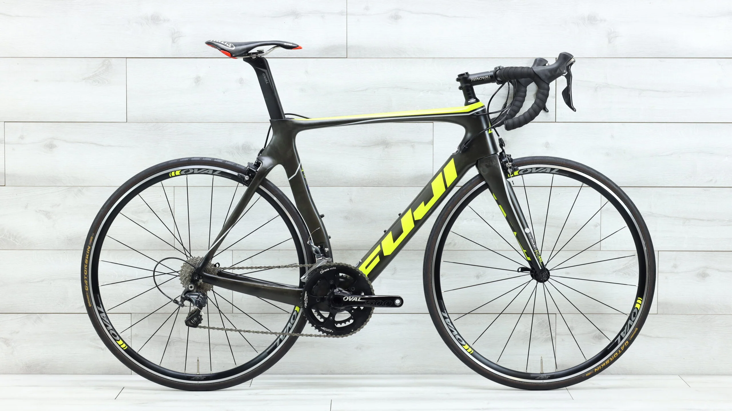2017 Fuji Transonic 2.5 Road Bike - 56cm