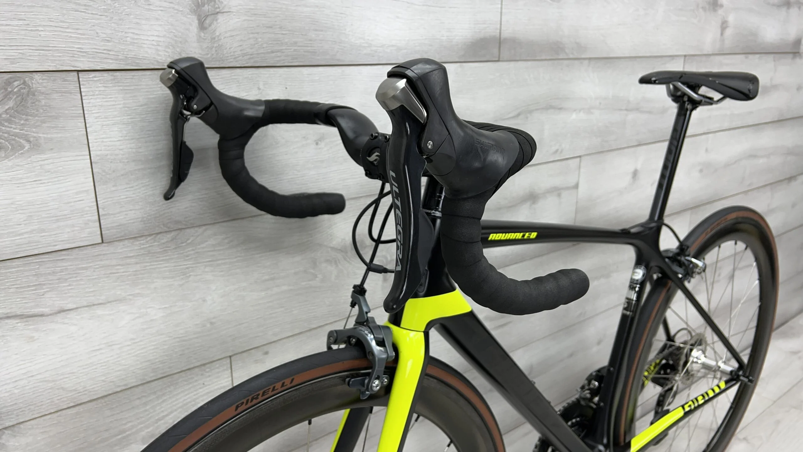 2017 Giant TCR Advanced Pro 1  Road Bike - Small - Image 8