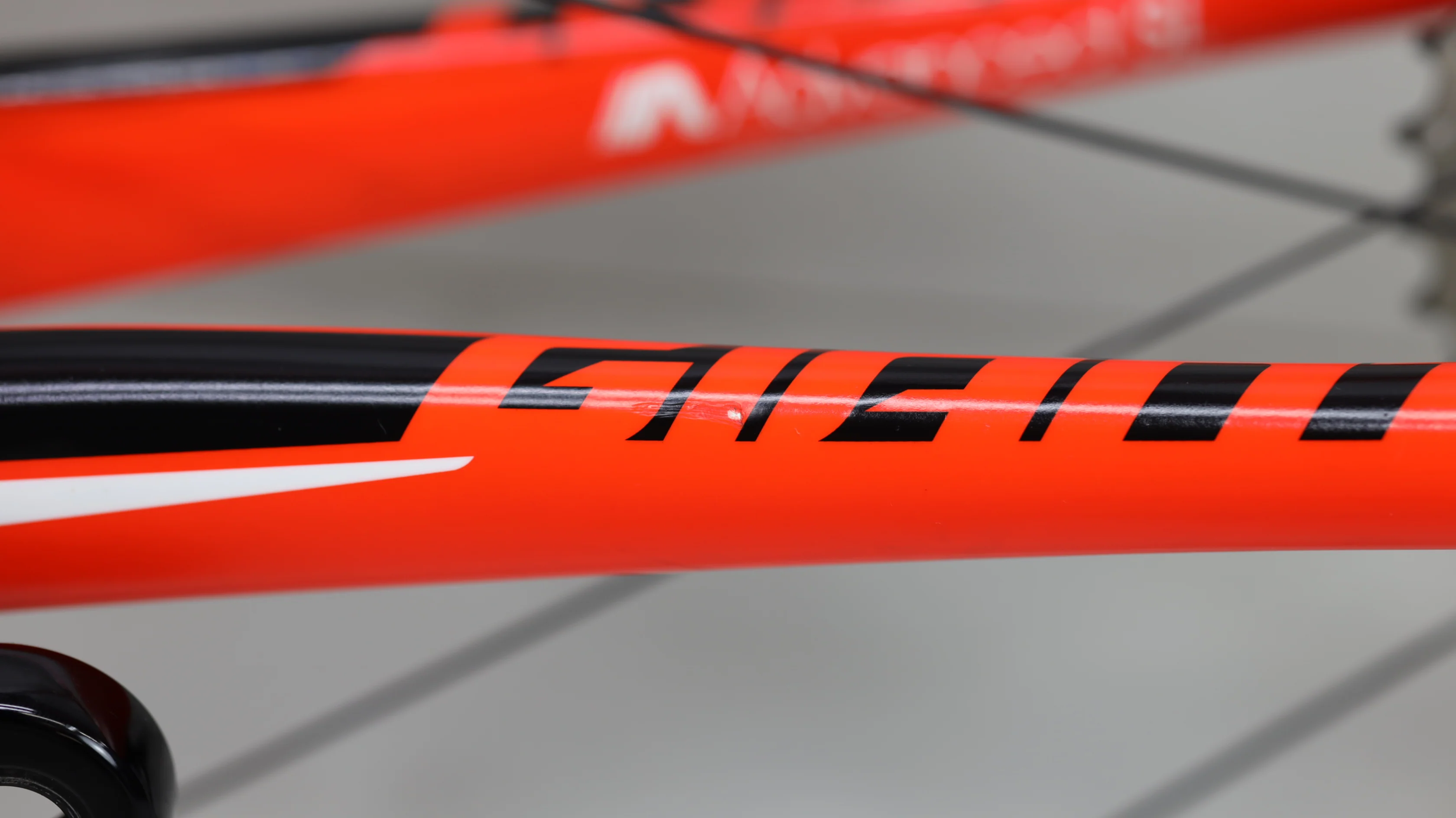 Giant TCR Advanced SL 2-KOM Road Bike - 2017, Medium - Image 17