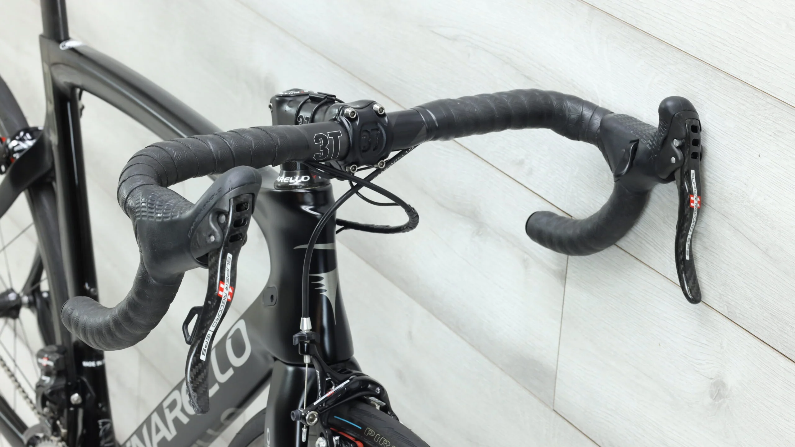 2017 Pinarello Dogma F8 Road Bike - 54cm - Image 7