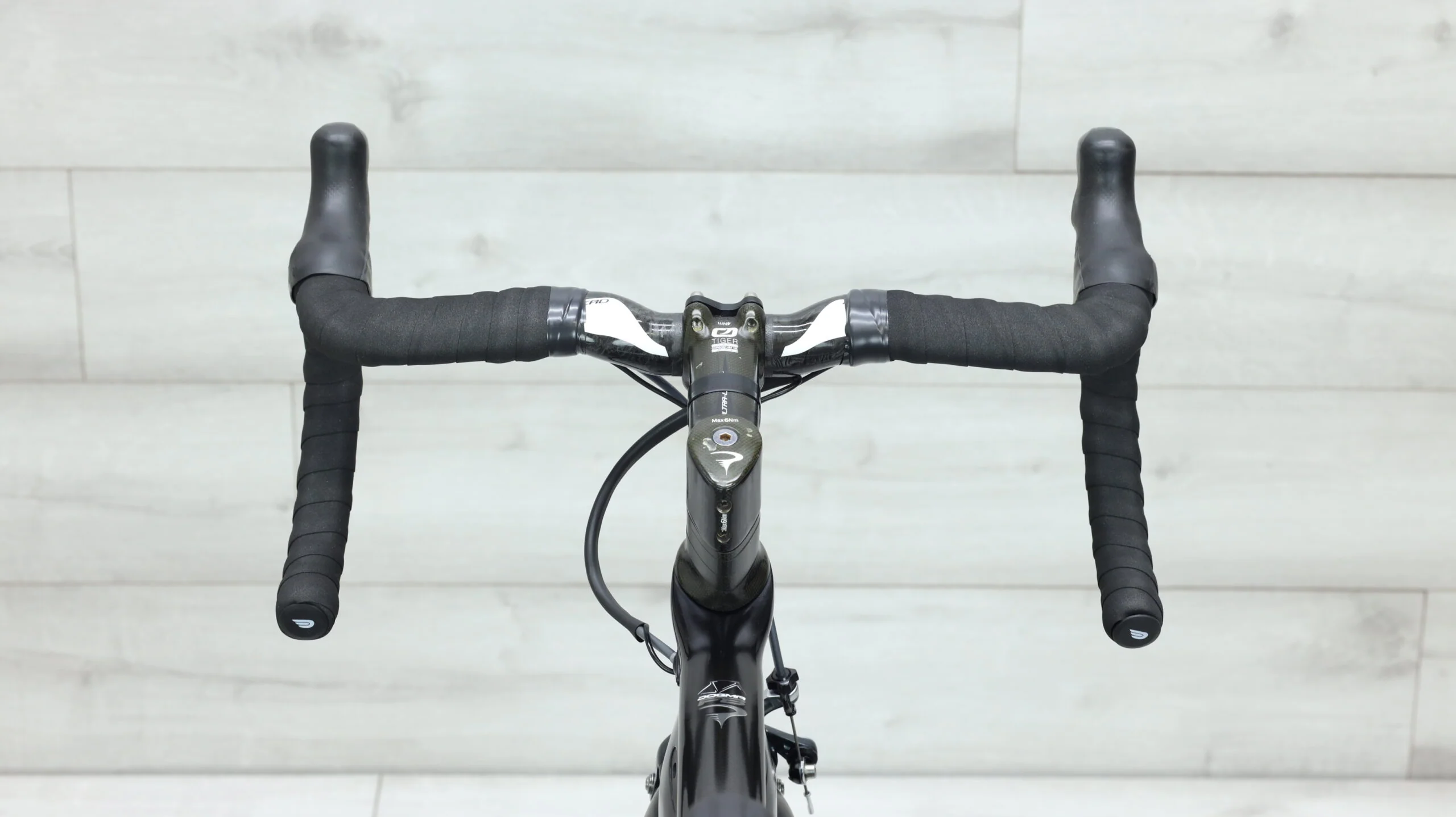 2017 Pinarello Dogma F8  Road Bike - 56cm - Image 10