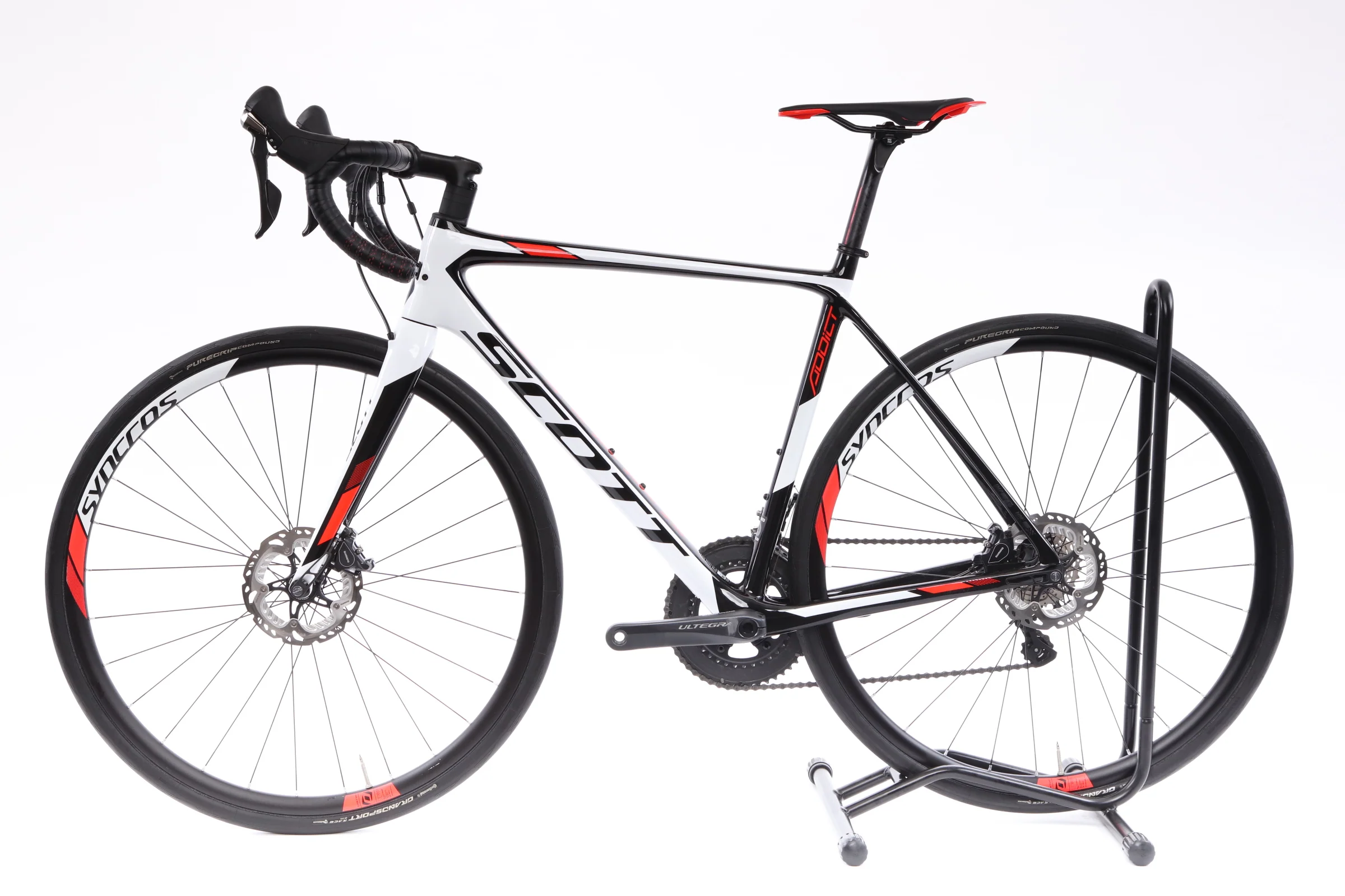 2017 Scott Addict 20 Disc  Road Bike - Medium - Image 2